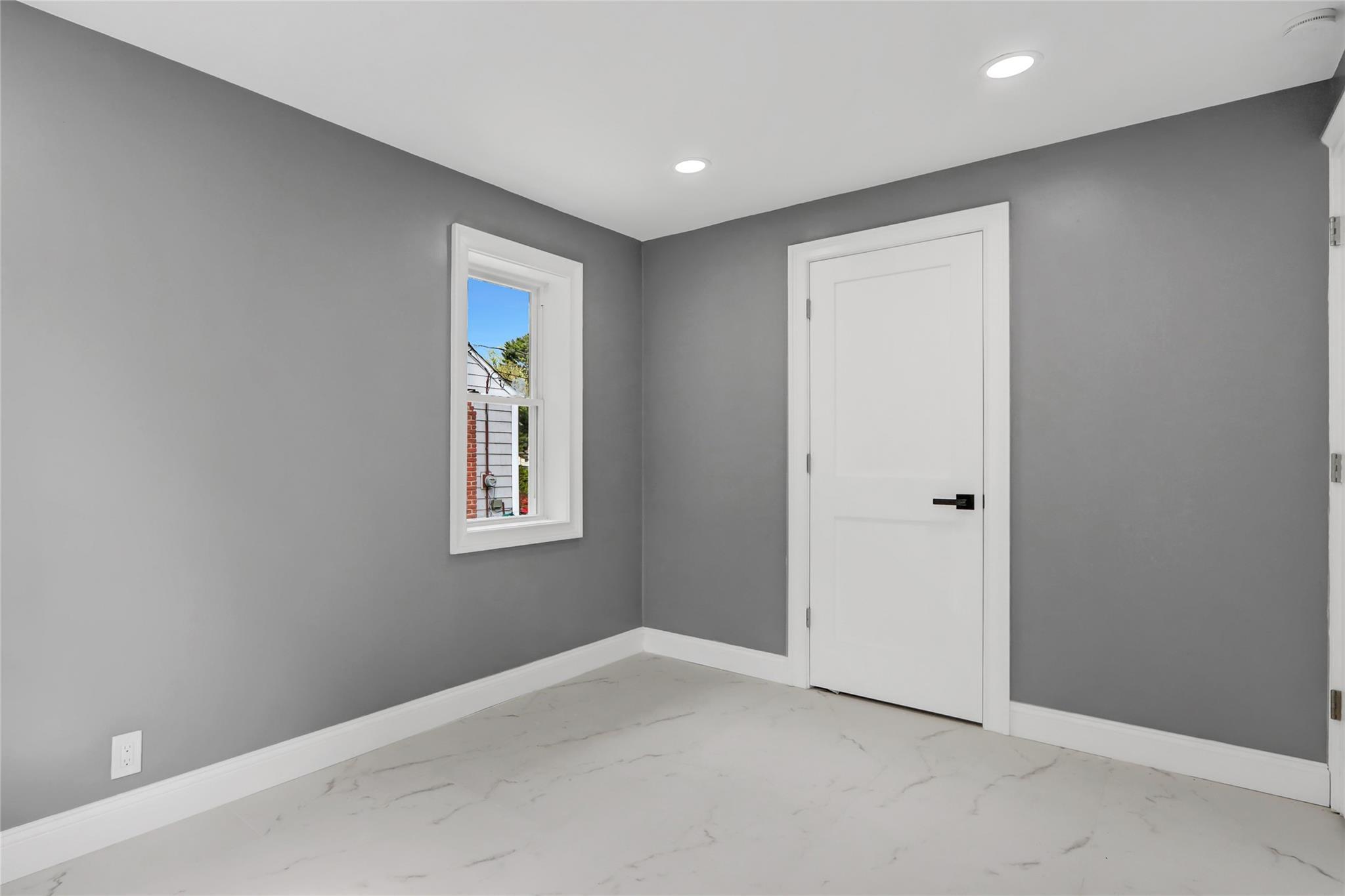 Single Family Ash  Suffolk County, NY 11743, MLS-858731-16