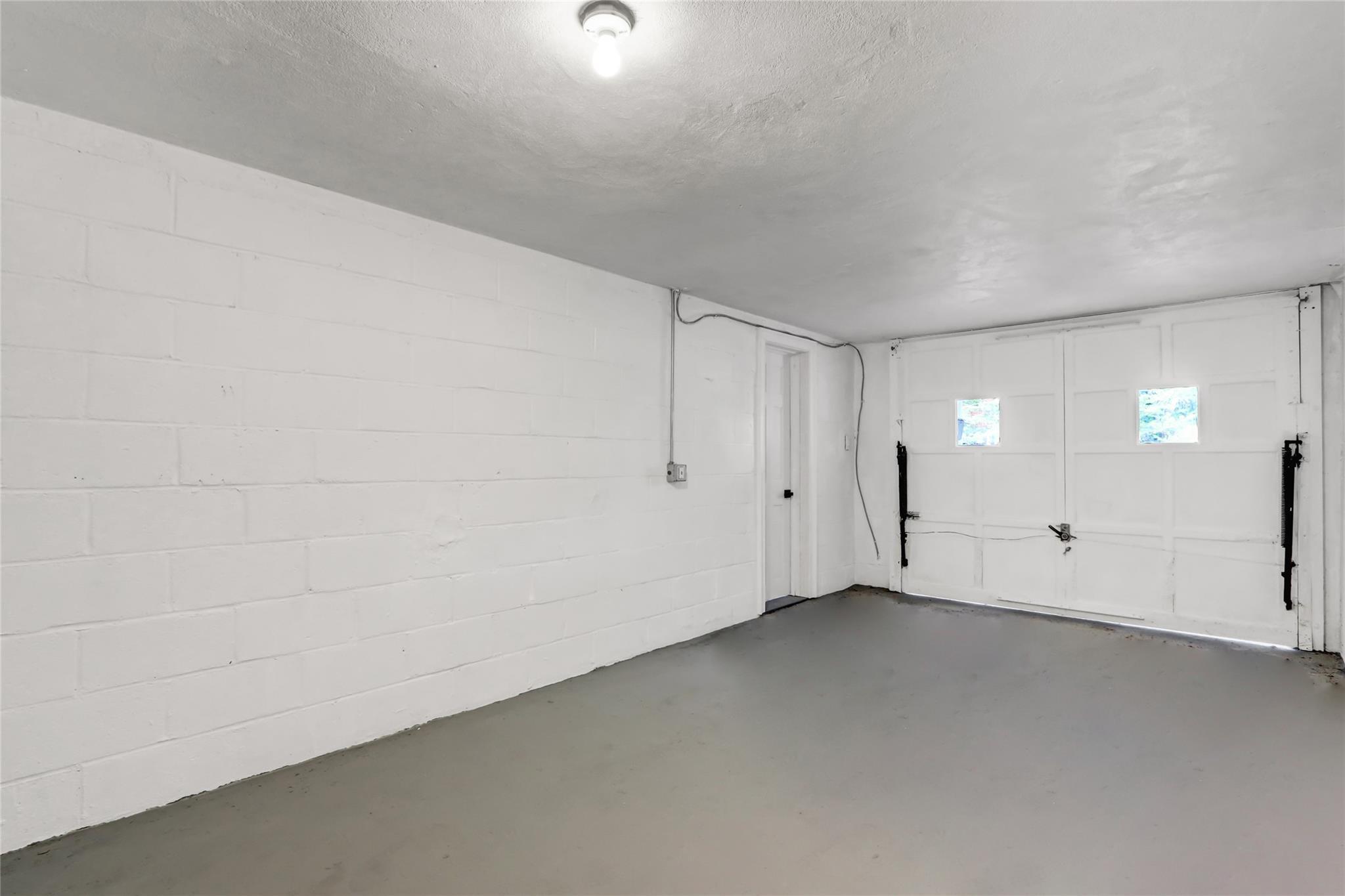 Single Family Ash  Suffolk County, NY 11743, MLS-858731-24