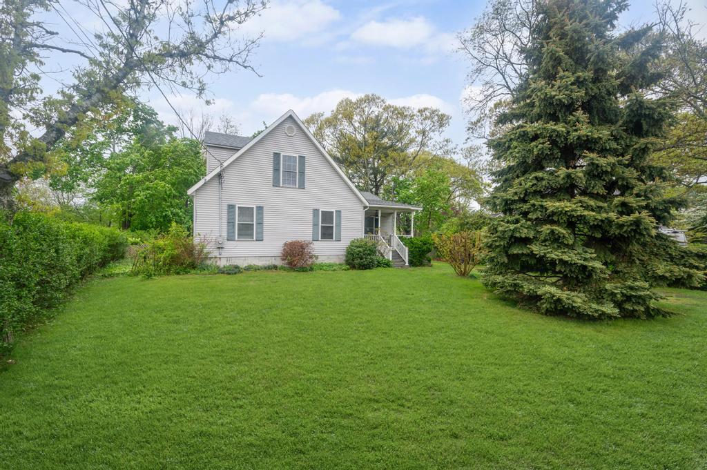 Single Family Woodhull  Suffolk County, NY 11901, MLS-858749-2