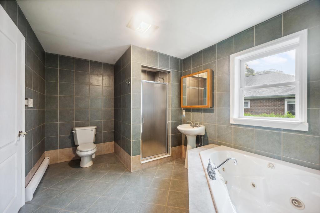 Single Family Woodhull  Suffolk County, NY 11901, MLS-858749-21