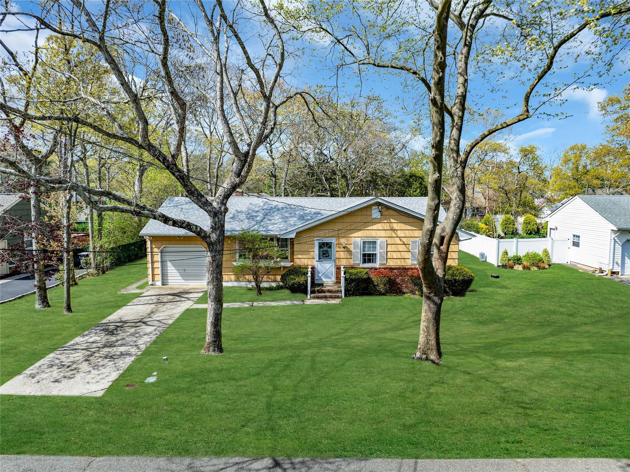 Single Family Harvard  Suffolk County, NY 11946, MLS-858753-25