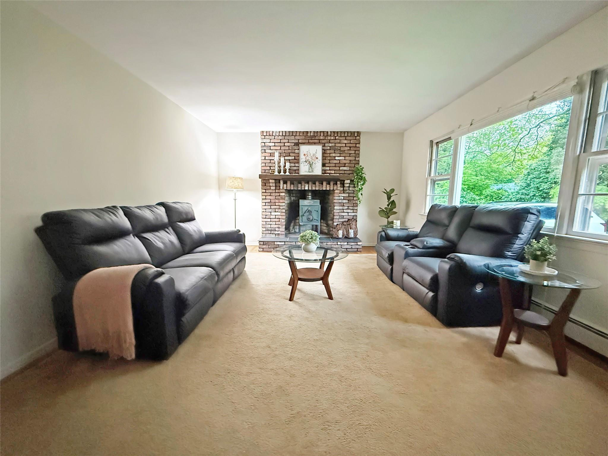 Single Family Hunter  Suffolk County, NY 11764, MLS-858755-4