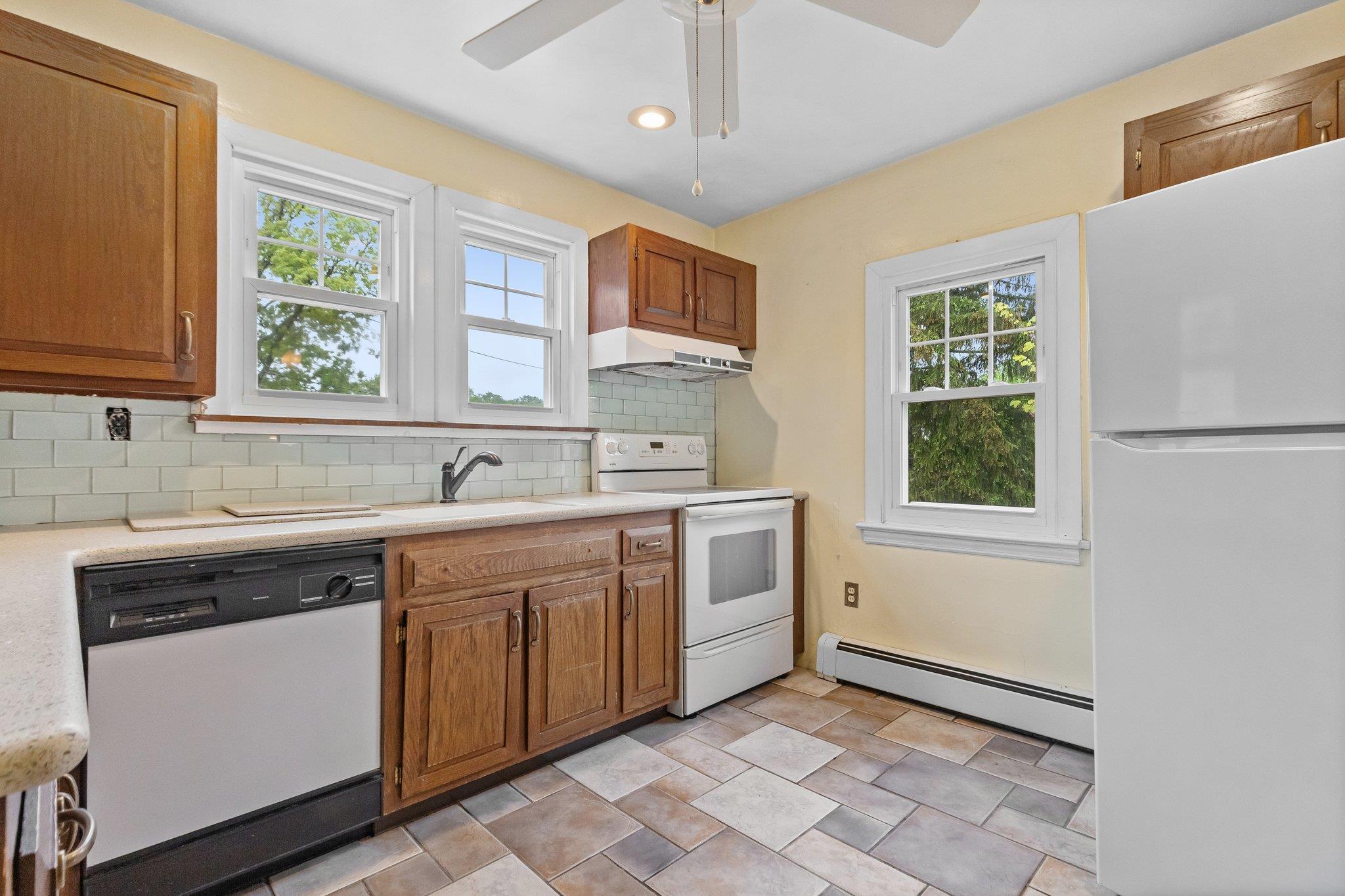 Single Family Oakwood  Westchester County, NY 10566, MLS-858767-2