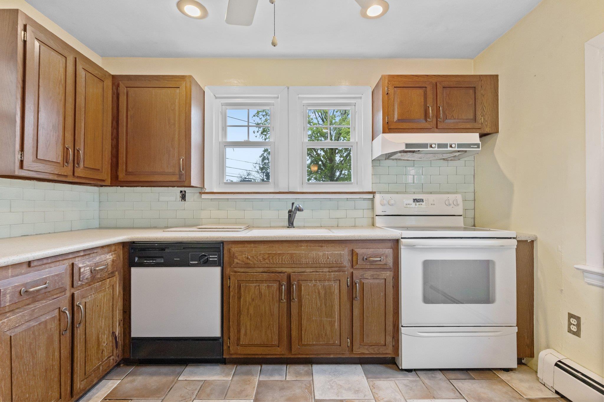 Single Family Oakwood  Westchester County, NY 10566, MLS-858767-3