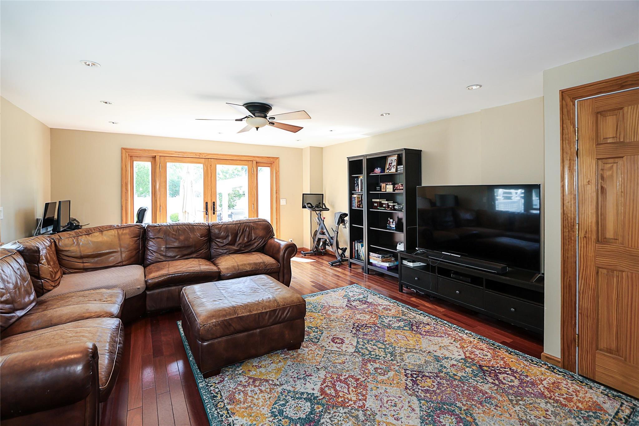Single Family Cleveland  Nassau County, NY 11710, MLS-858775-17