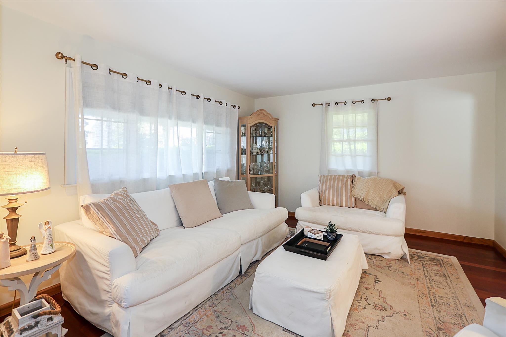 Single Family Cleveland  Nassau County, NY 11710, MLS-858775-6