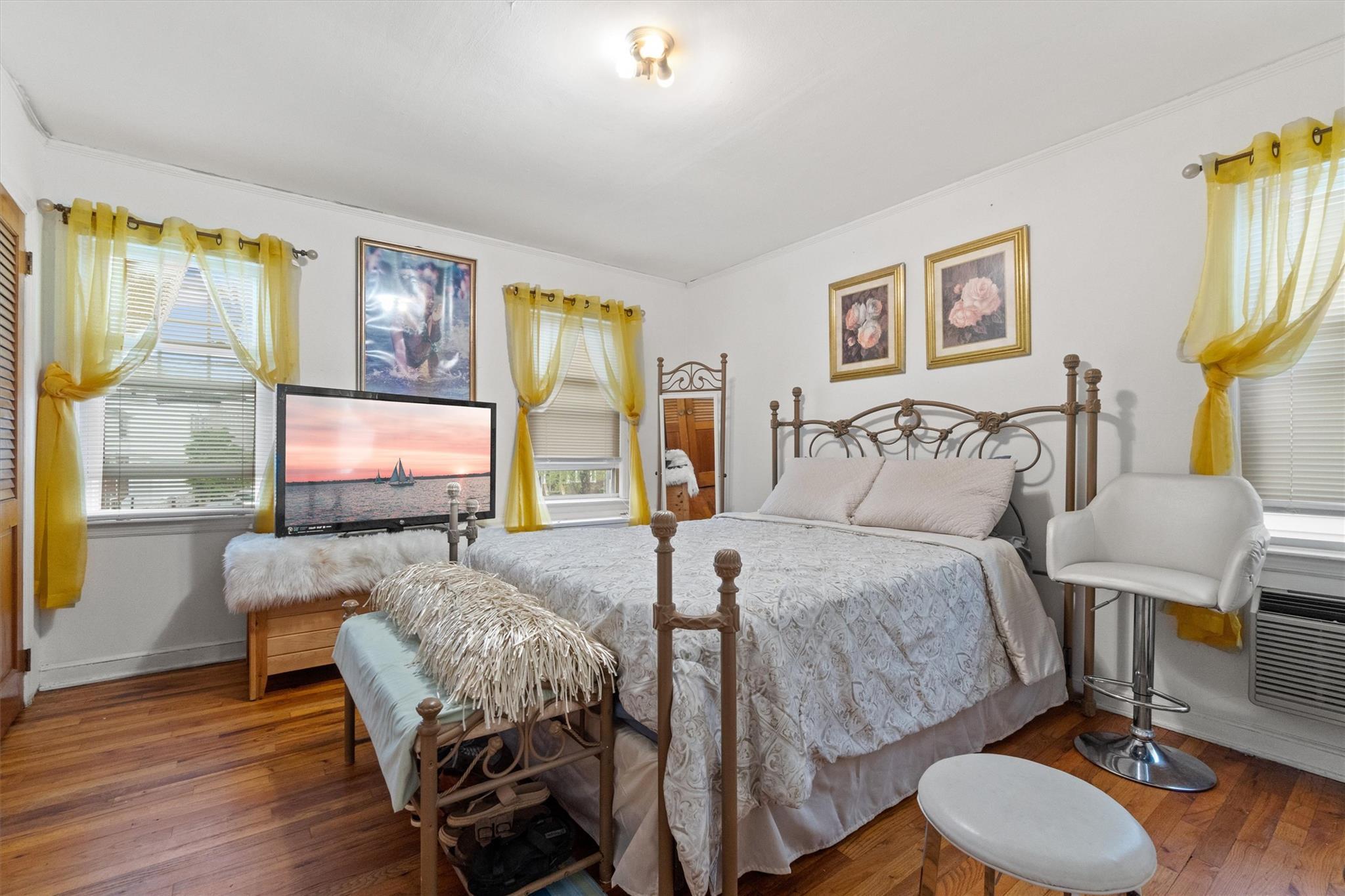 Single Family Throggs Neck  Bronx, NY 10465, MLS-858791-15