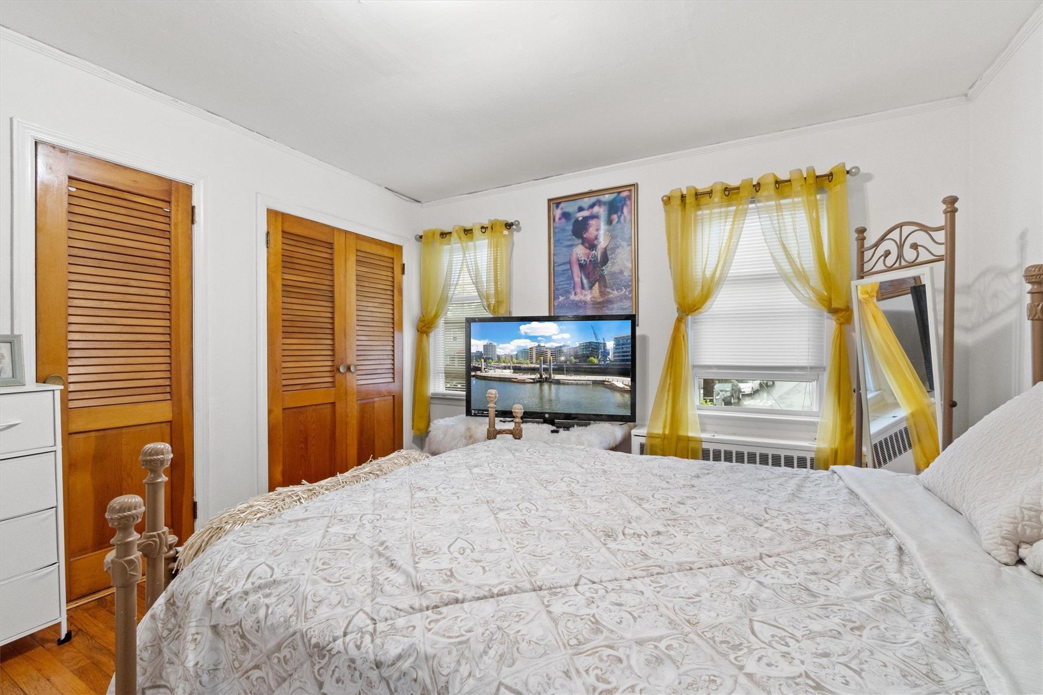 Single Family Throggs Neck  Bronx, NY 10465, MLS-858791-17