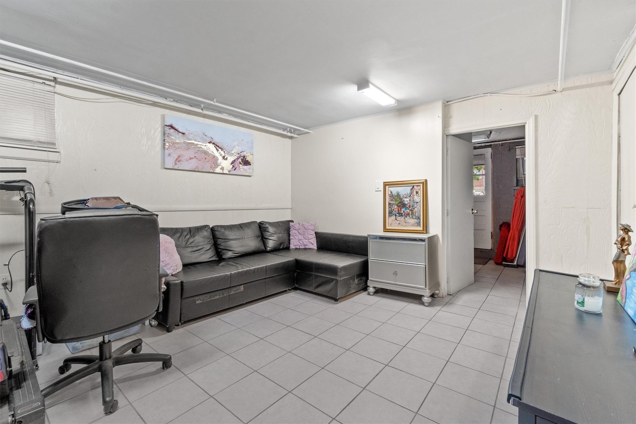 Single Family Throggs Neck  Bronx, NY 10465, MLS-858791-23