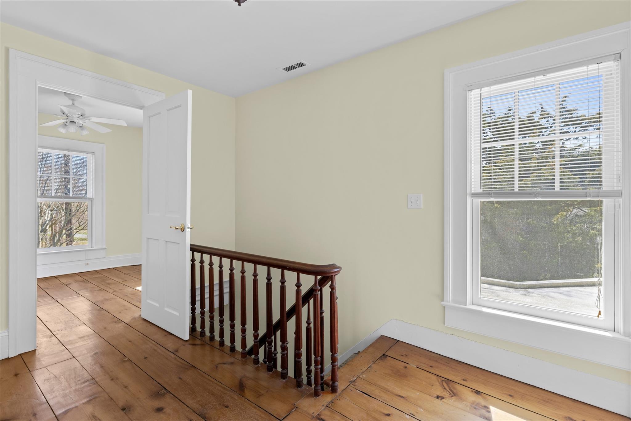 Single Family Main  Suffolk County, NY 11957, MLS-858813-13