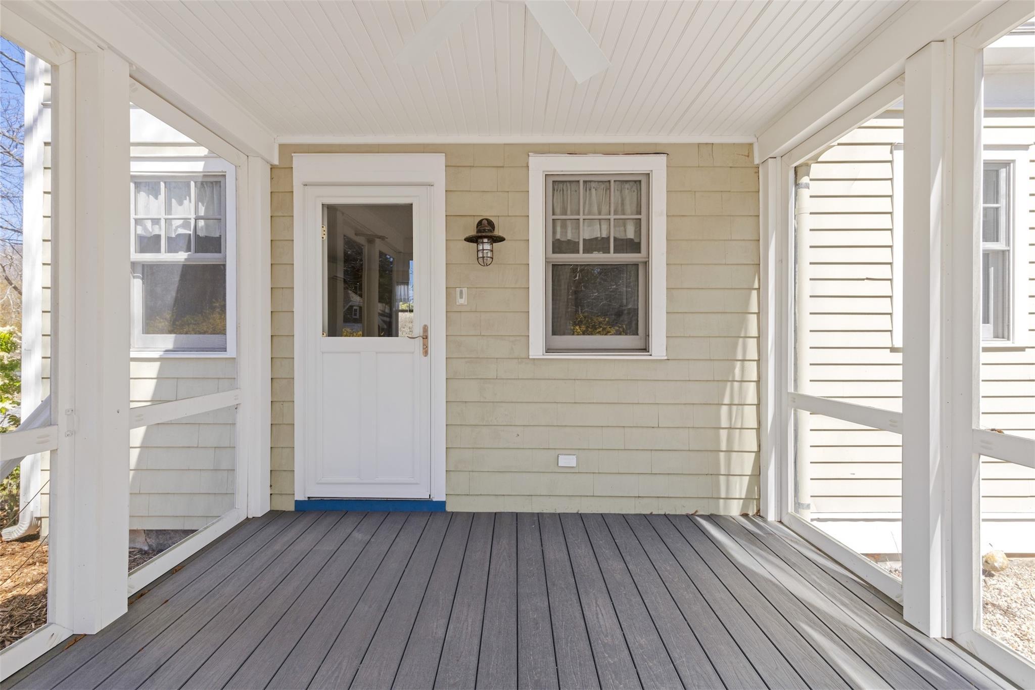 Single Family Main  Suffolk County, NY 11957, MLS-858813-18