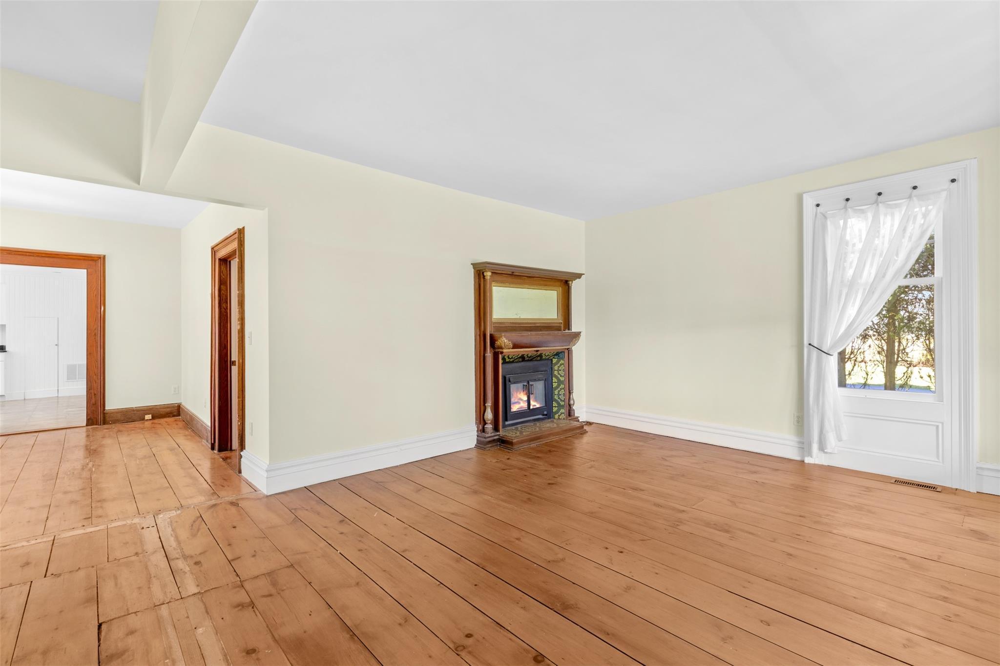 Single Family Main  Suffolk County, NY 11957, MLS-858813-6