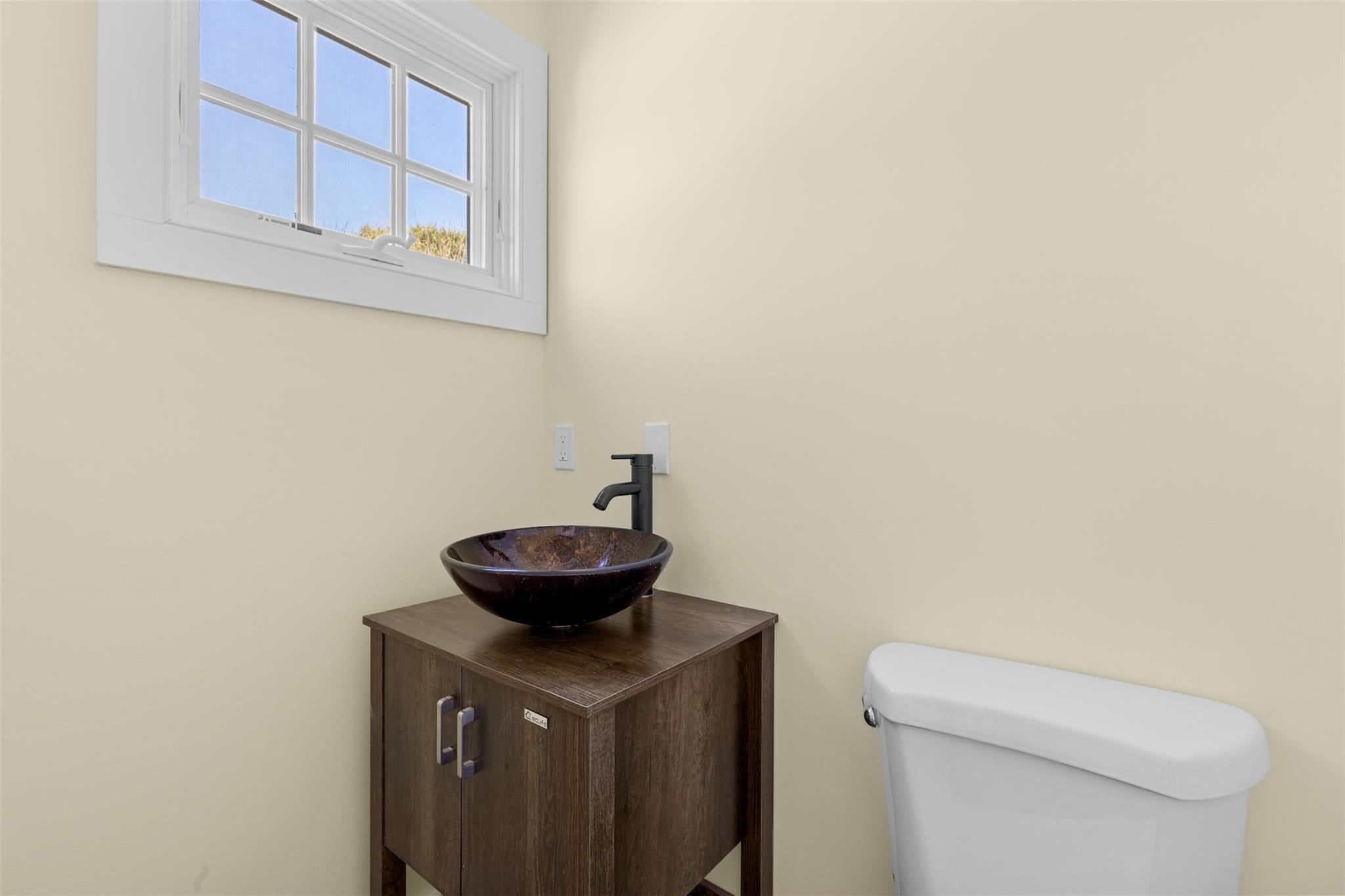 Single Family Main  Suffolk County, NY 11957, MLS-858813-8