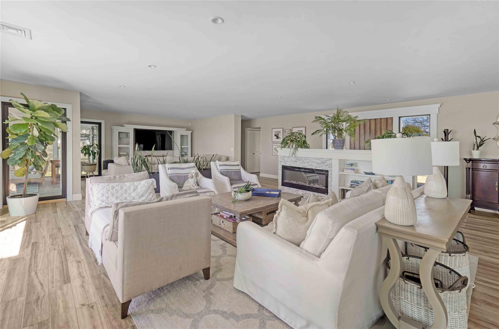Single Family Laura Lee  Suffolk County, NY 11934, MLS-858821-8