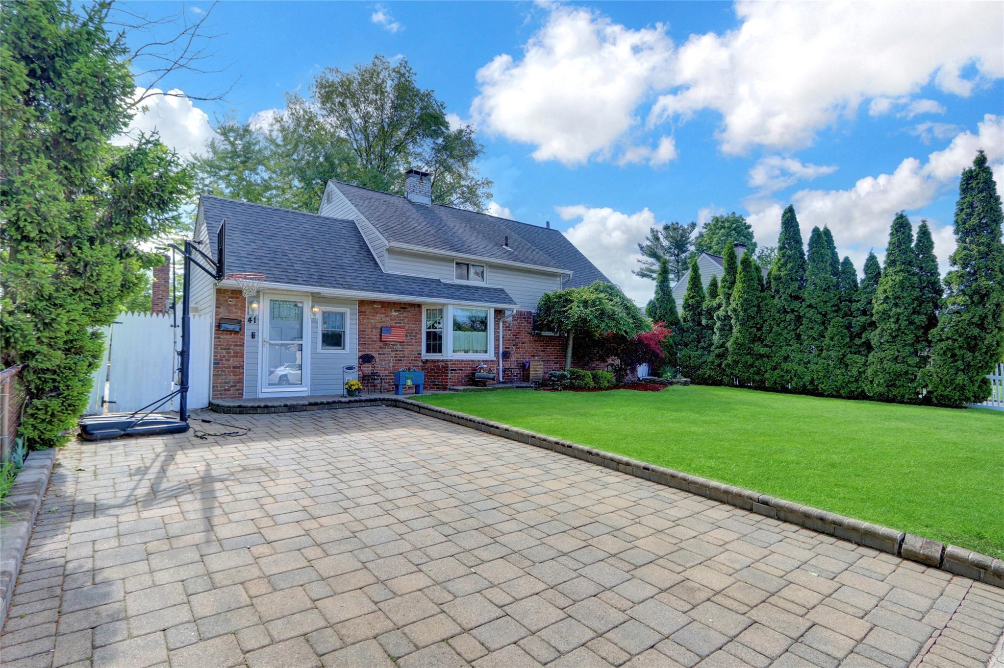 Single Family Woodpecker  Nassau County, NY 11756, MLS-858824-4