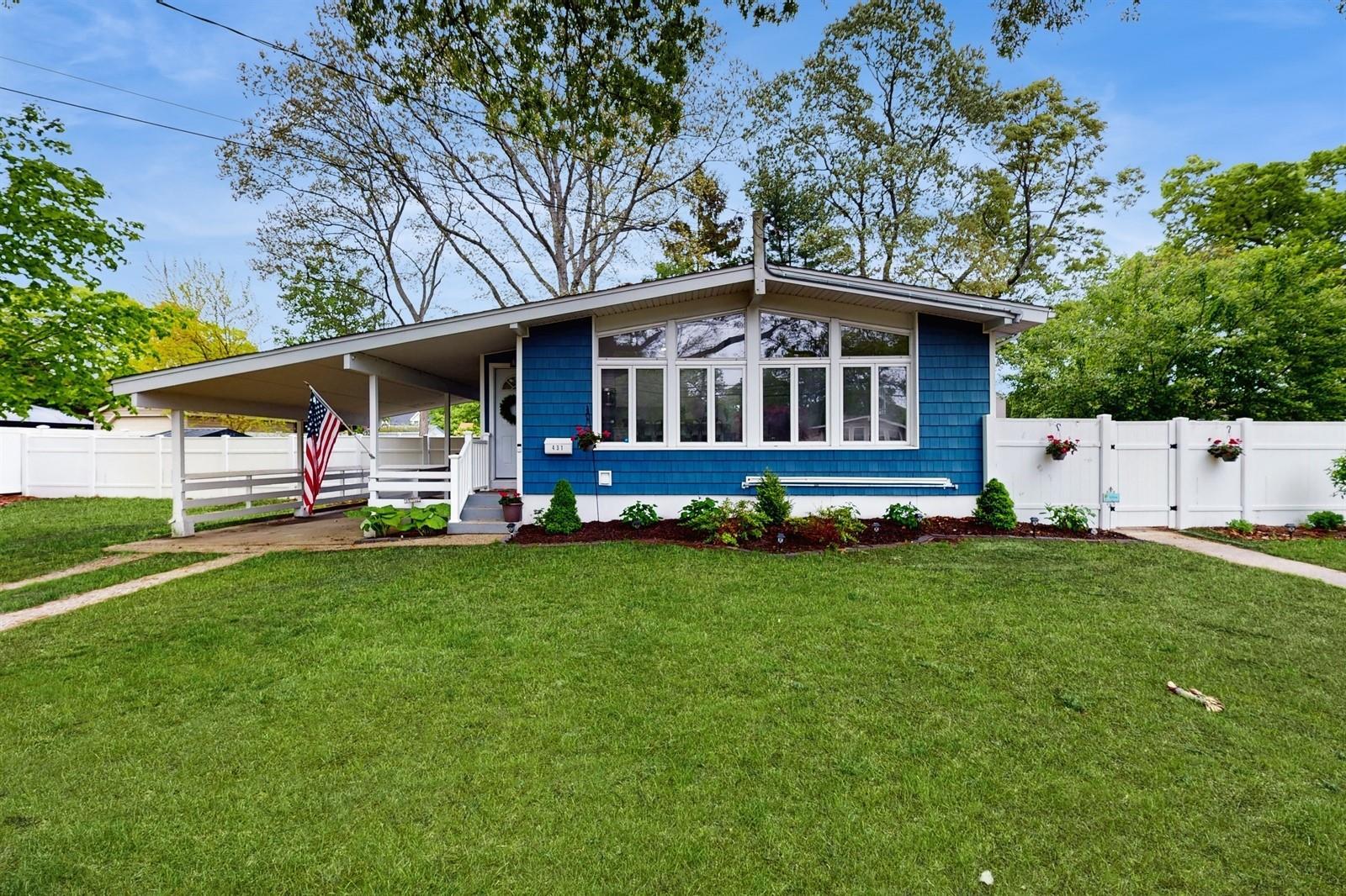 Single Family Renee  Suffolk County, NY 11705, MLS-858830-2