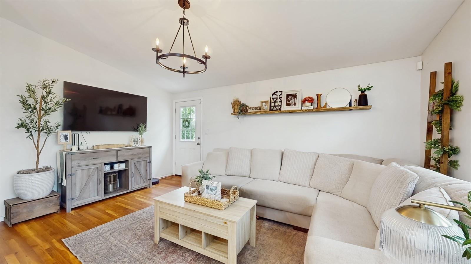 Single Family Renee  Suffolk County, NY 11705, MLS-858830-5