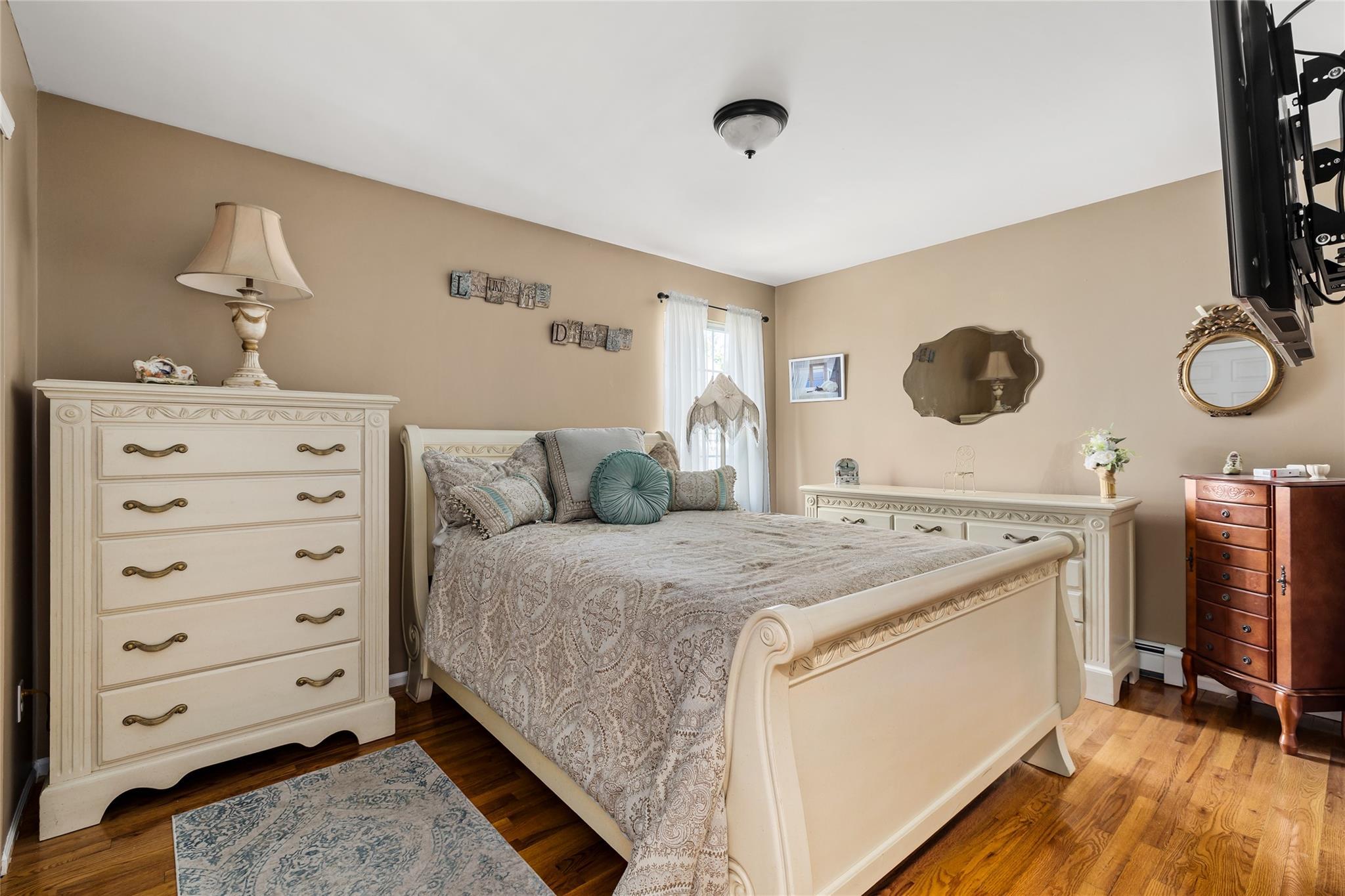 Single Family Macon  Suffolk County, NY 11782, MLS-858831-6