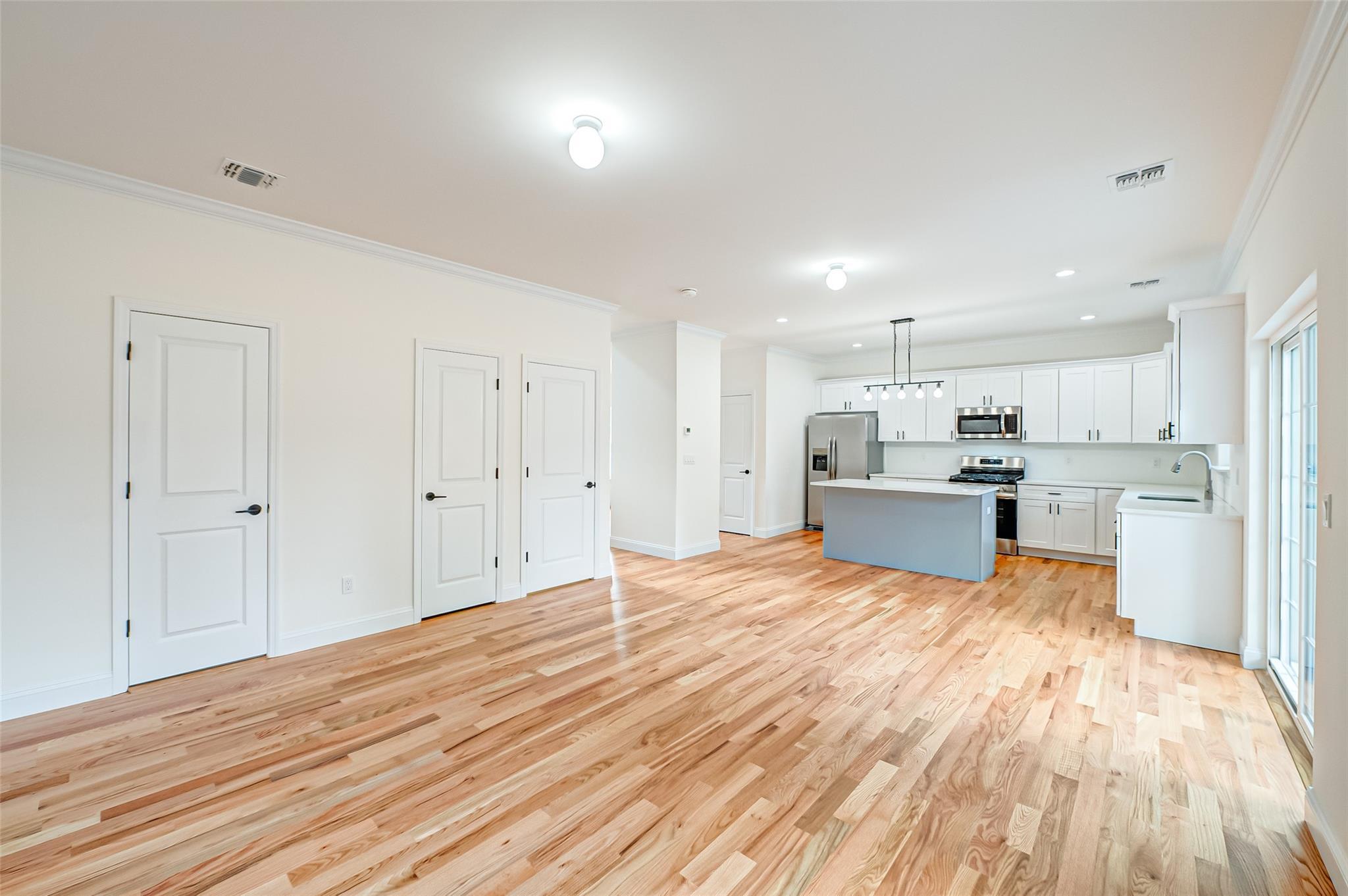 Single Family Maple  Suffolk County, NY 11776, MLS-858837-5