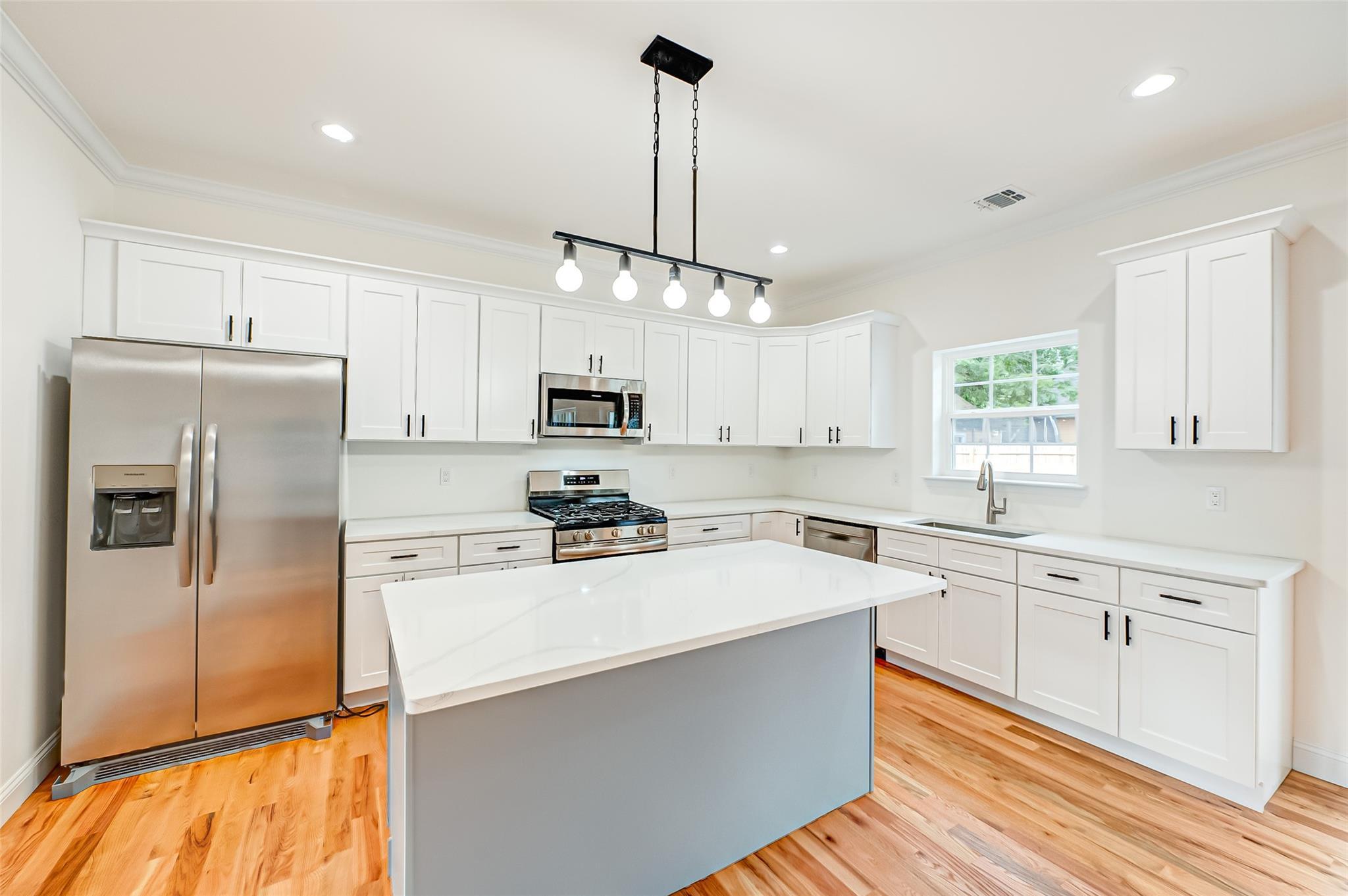 Single Family Maple  Suffolk County, NY 11776, MLS-858837-7