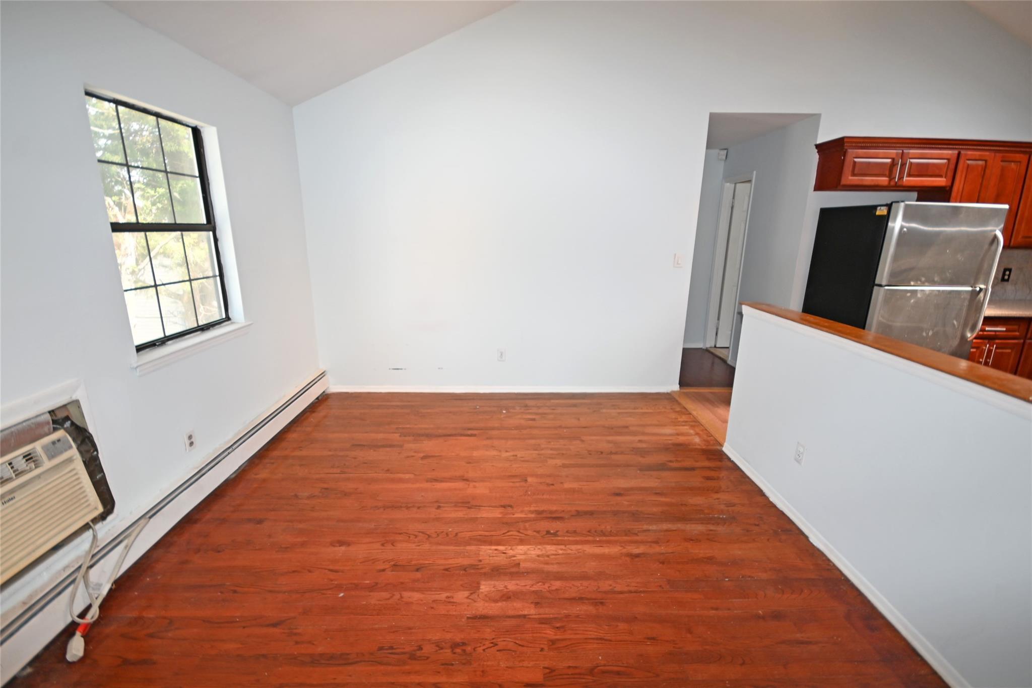 Single Family Manor  Nassau County, NY 11580, MLS-858841-11