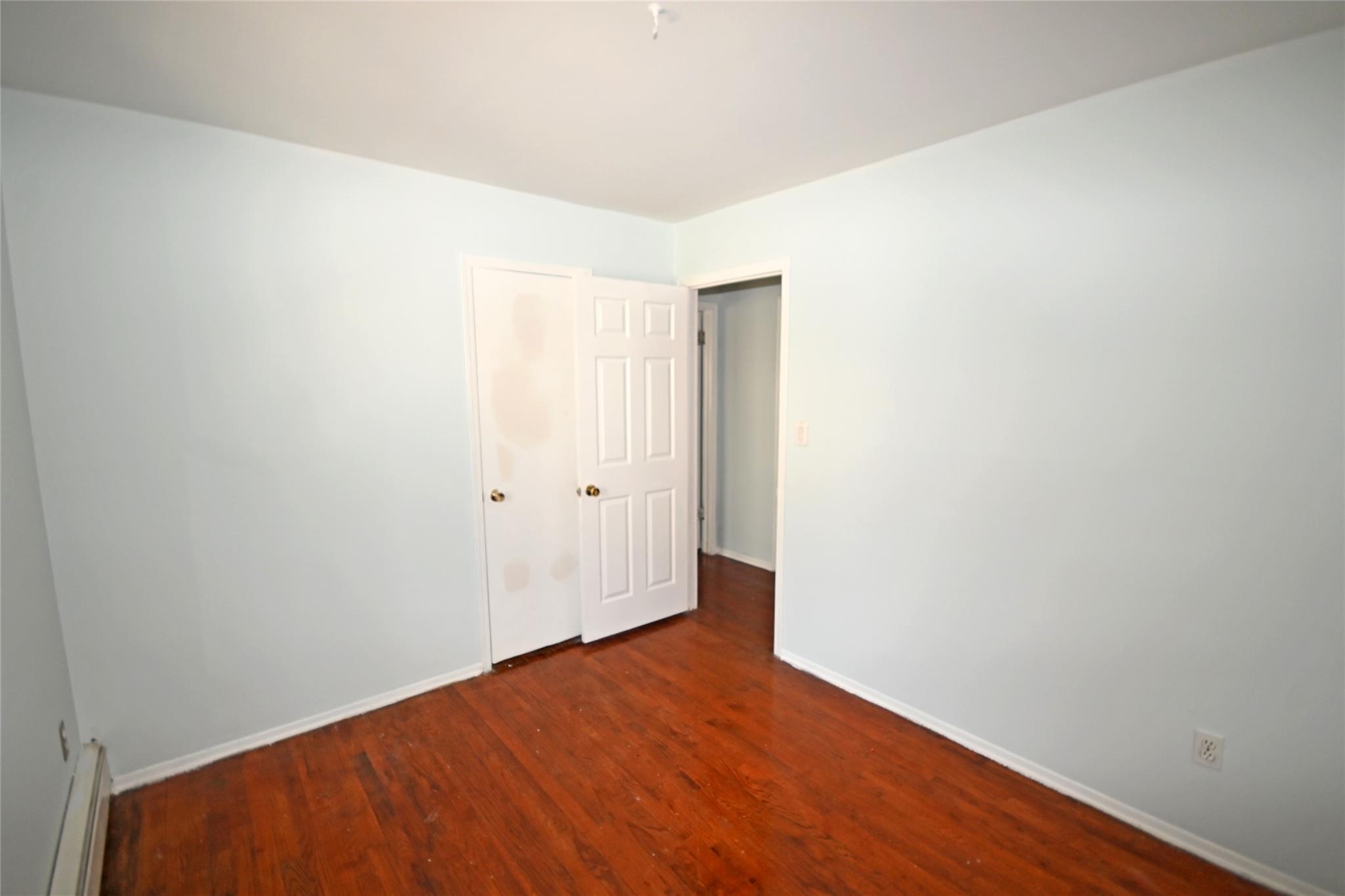 Single Family Manor  Nassau County, NY 11580, MLS-858841-28