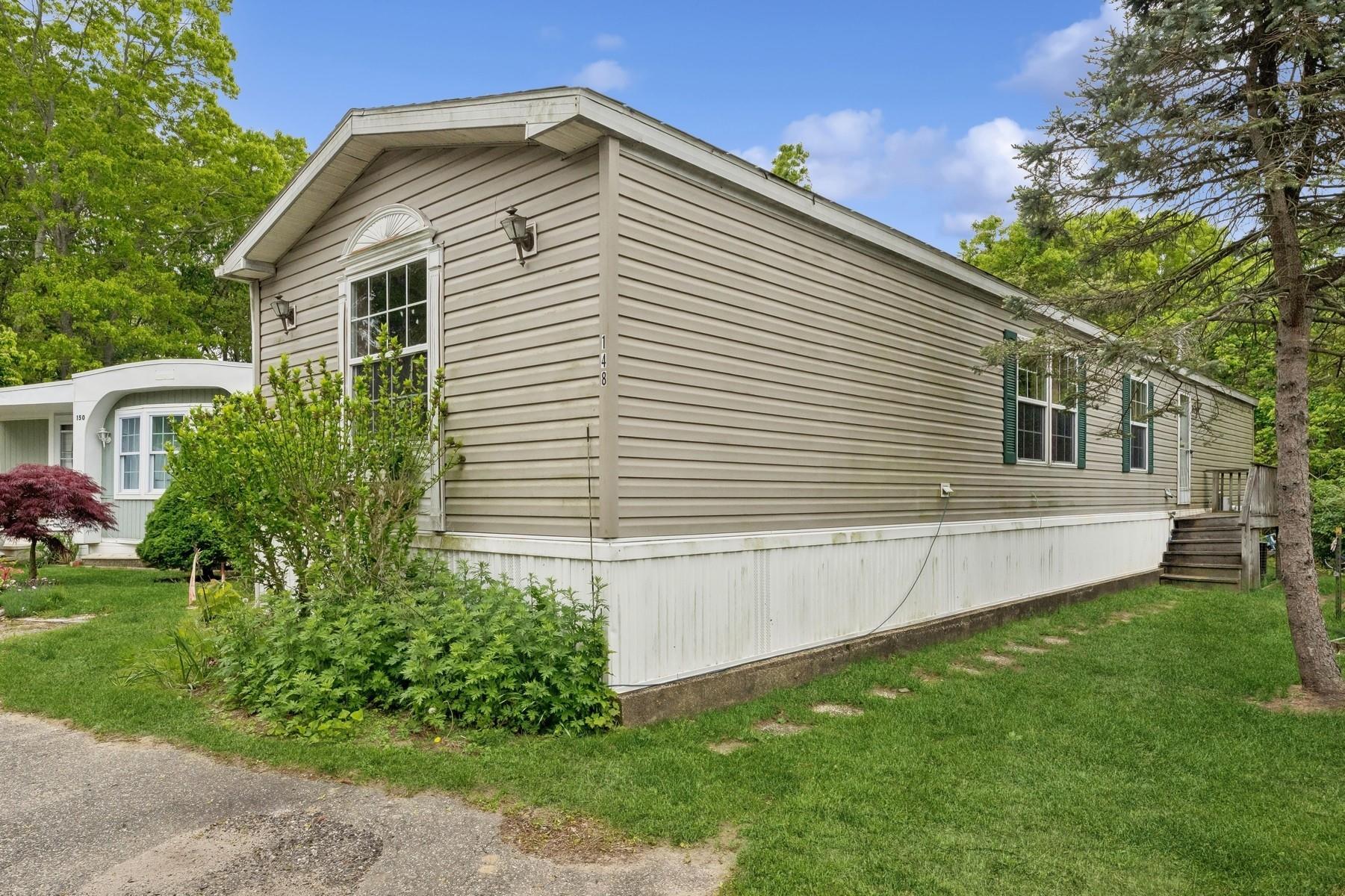 Single Family Oakview  Suffolk County, NY 11937, MLS-858854-11