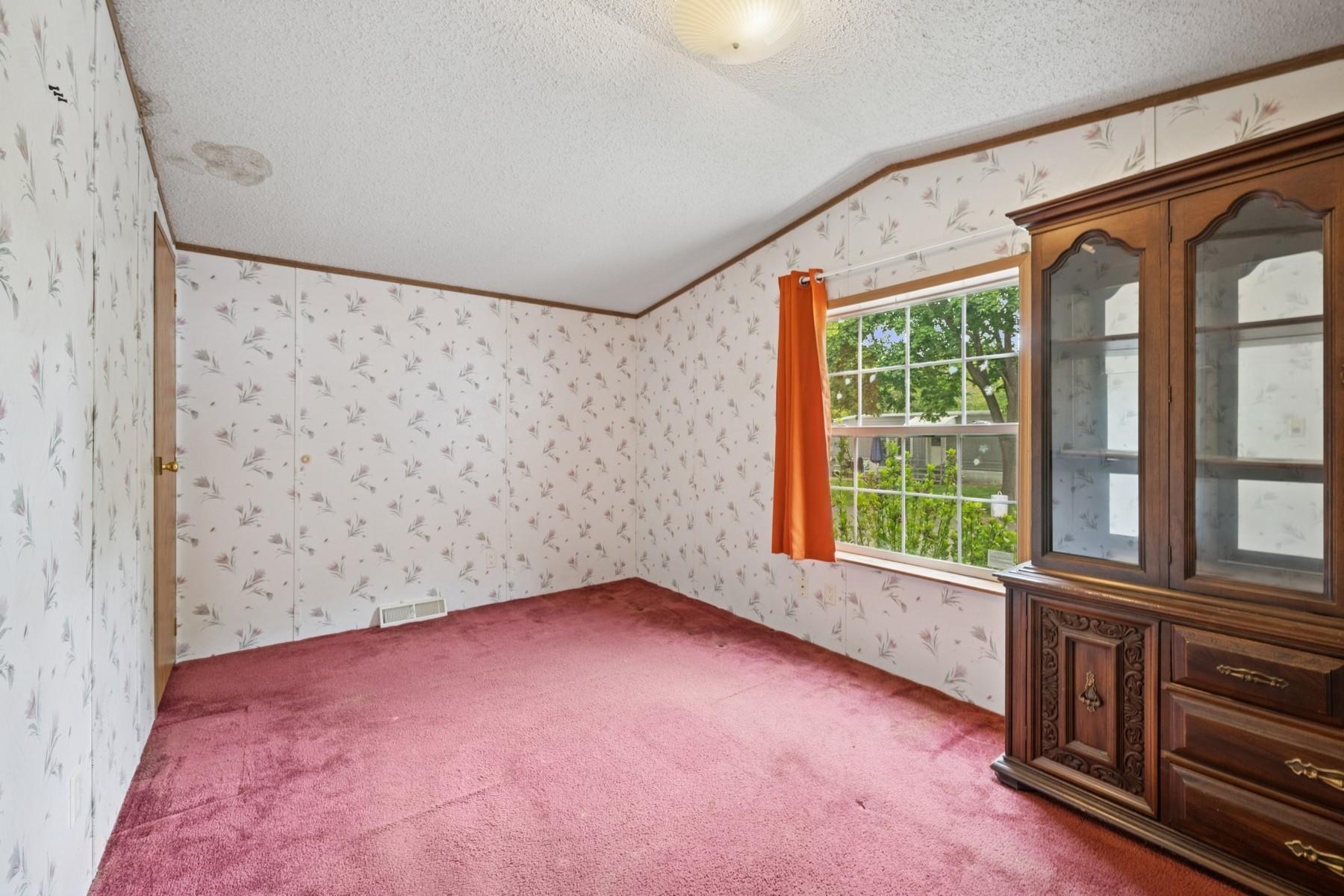 Single Family Oakview  Suffolk County, NY 11937, MLS-858854-8