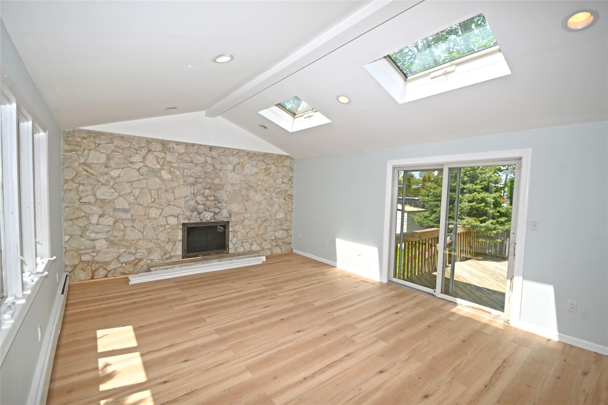Single Family Willow  Nassau County, NY 11793, MLS-858857-26