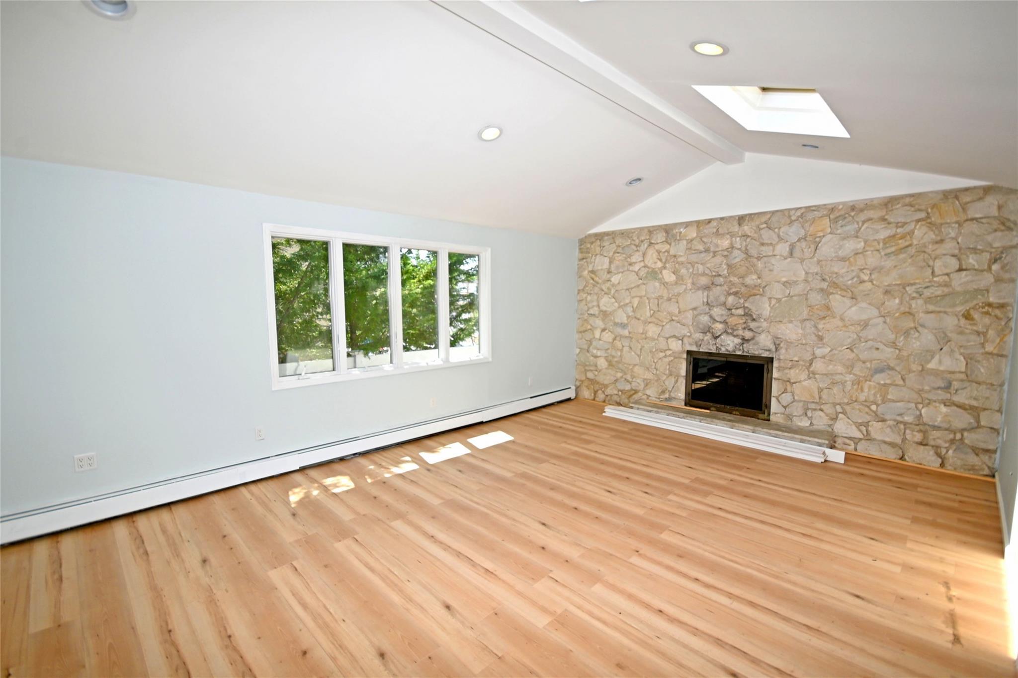 Single Family Willow  Nassau County, NY 11793, MLS-858857-27