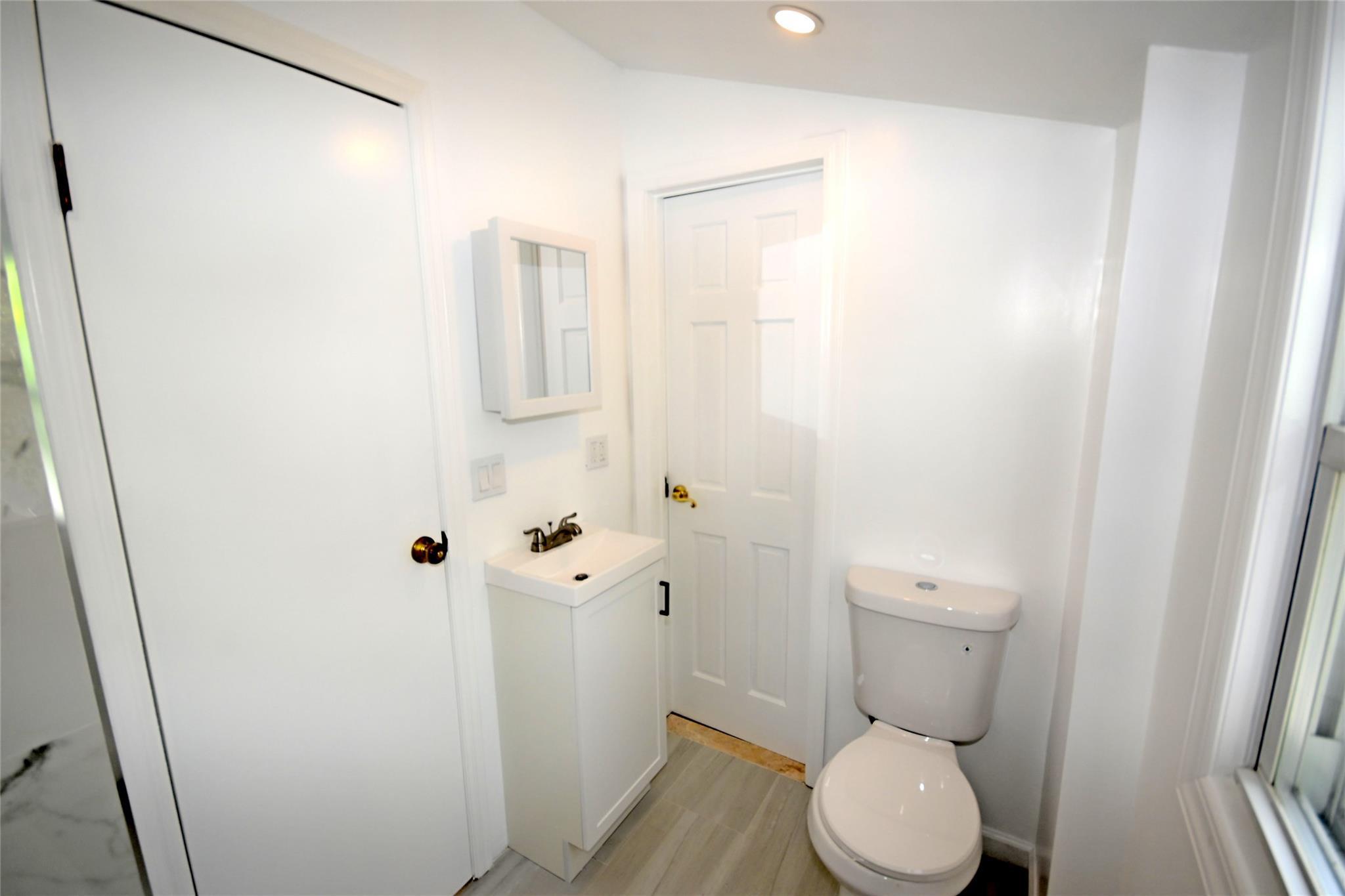Single Family Willow  Nassau County, NY 11793, MLS-858857-41