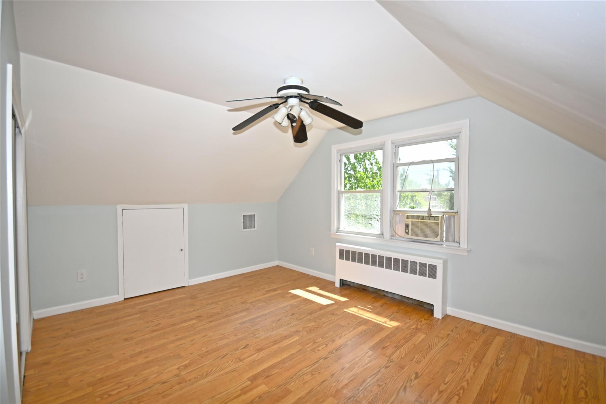 Single Family Willow  Nassau County, NY 11793, MLS-858857-44