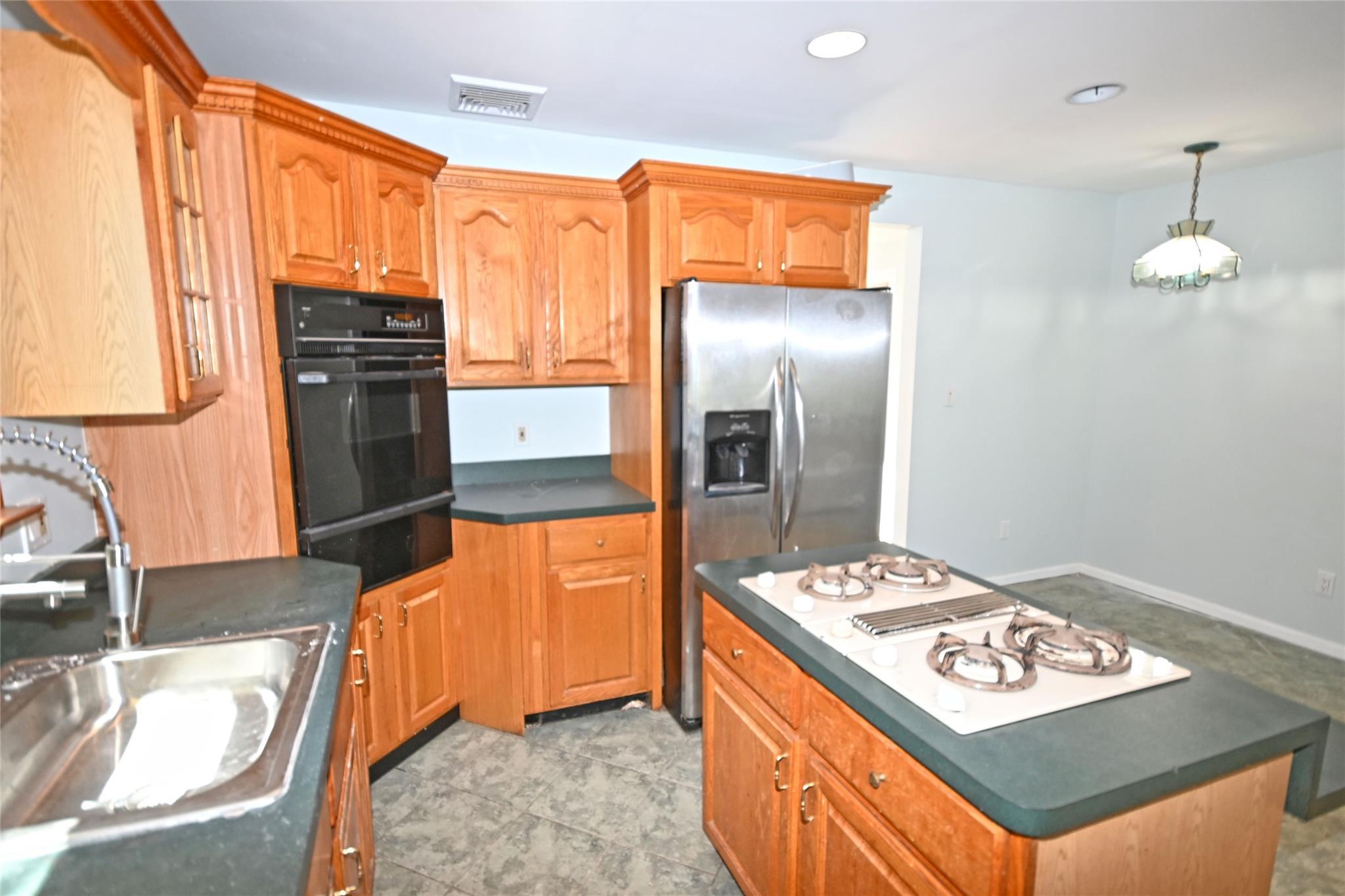 Single Family Willow  Nassau County, NY 11793, MLS-858857-7