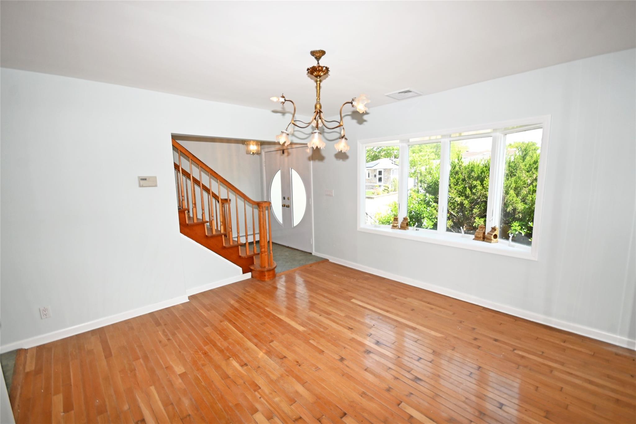 Single Family Willow  Nassau County, NY 11793, MLS-858857-9