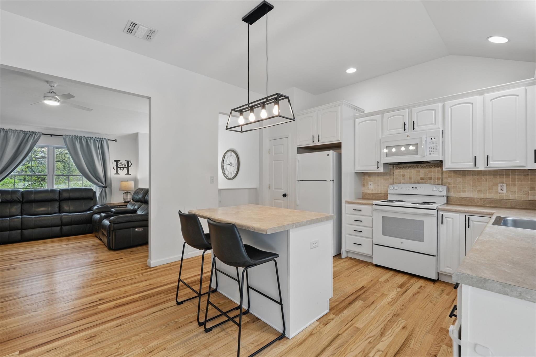Single Family Gillespie  Orange County, NY 12566, MLS-858863-11