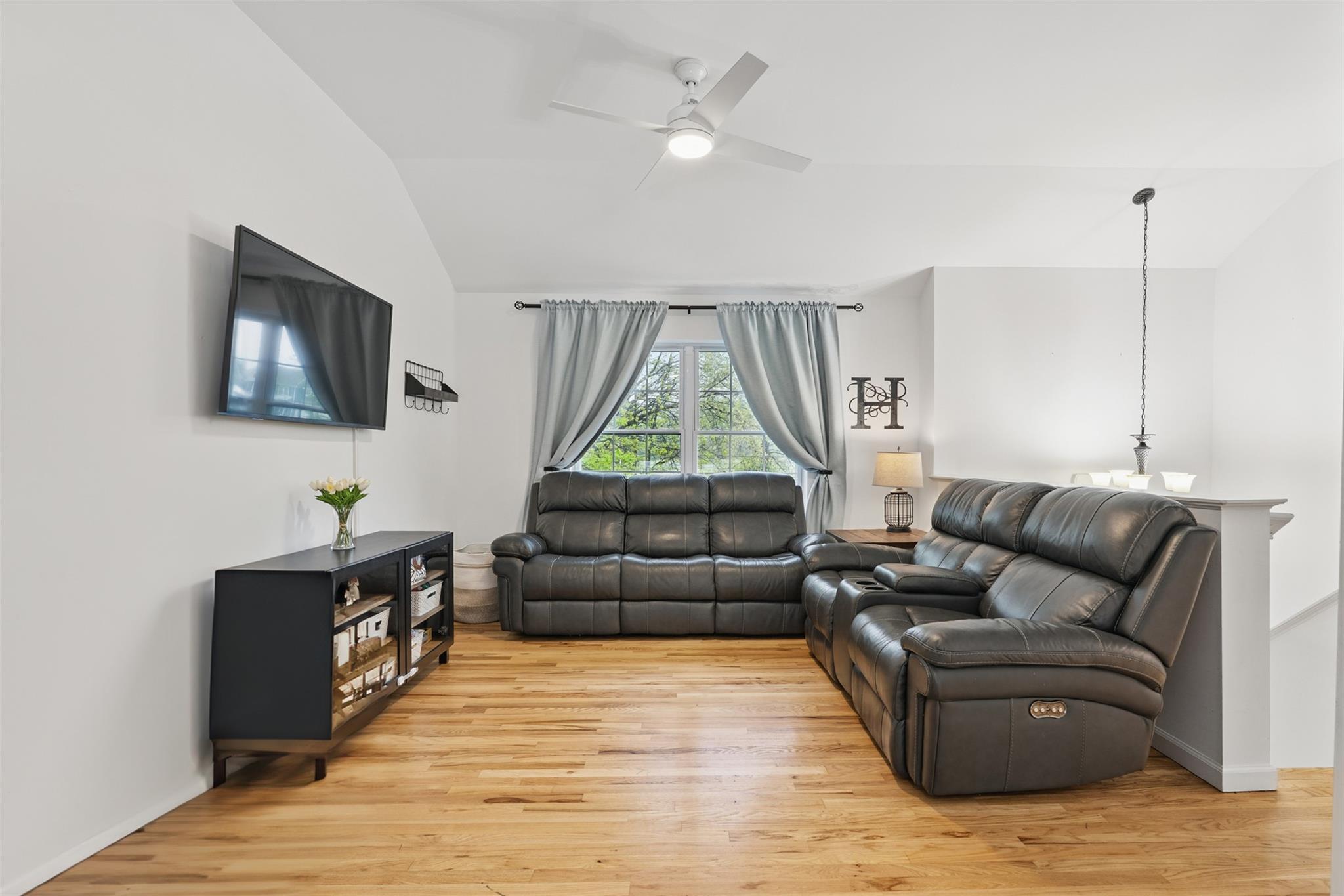 Single Family Gillespie  Orange County, NY 12566, MLS-858863-2