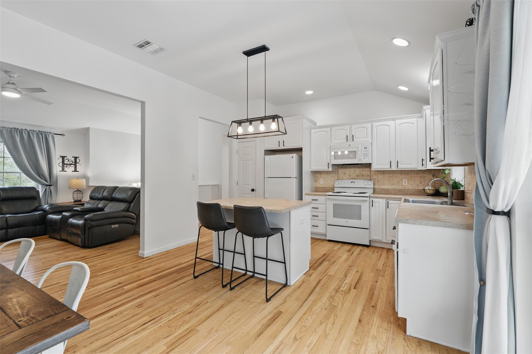Single Family Gillespie  Orange County, NY 12566, MLS-858863-9