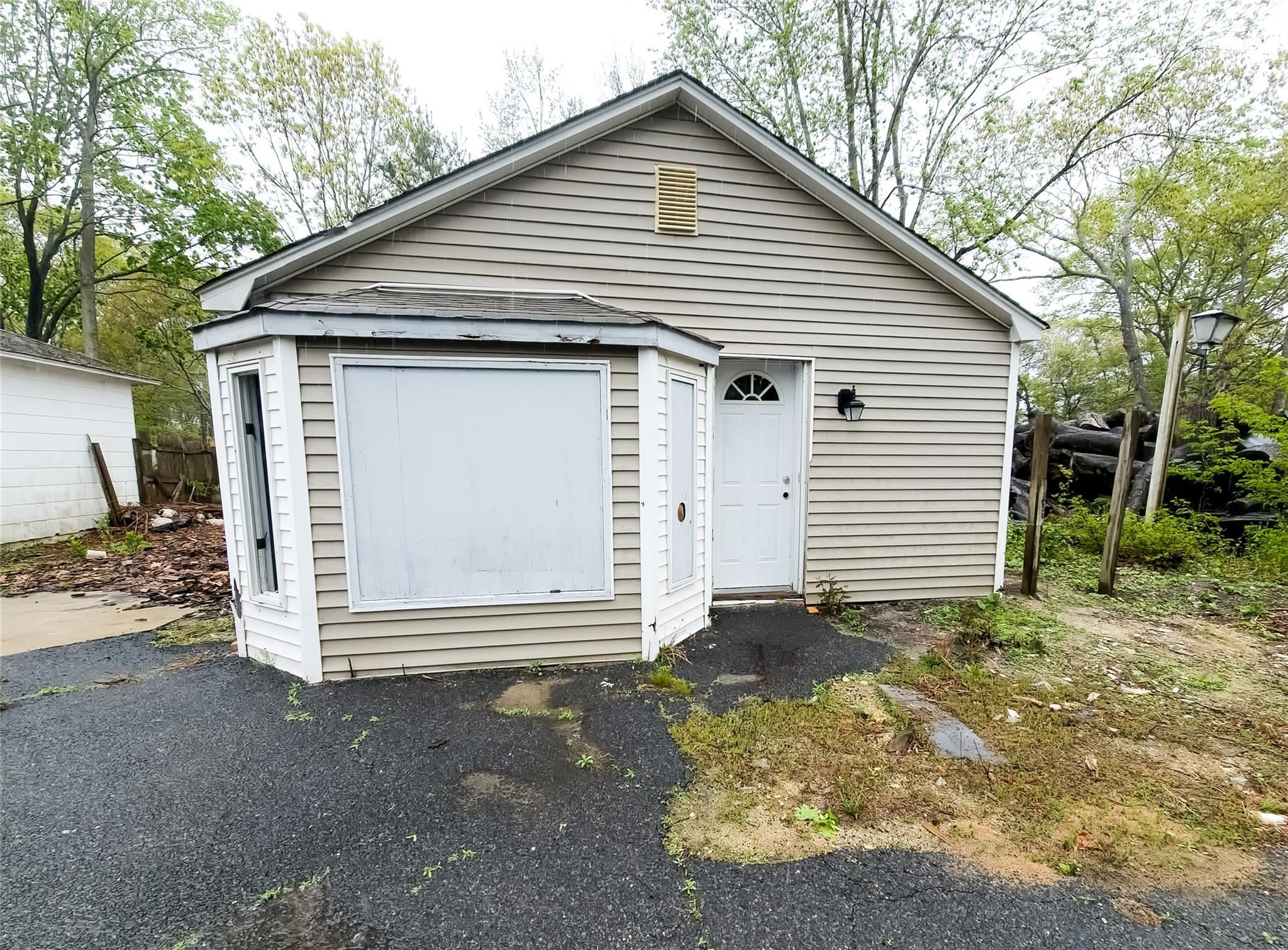 Single Family Mayfield  Suffolk County, NY 11951, MLS-858884-3