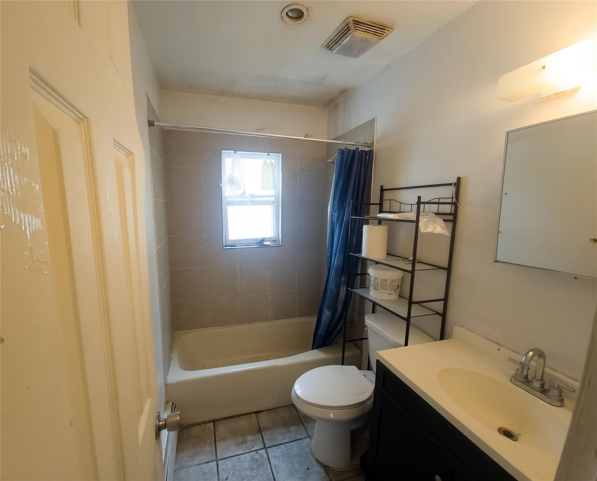Single Family Mayfield  Suffolk County, NY 11951, MLS-858884-8