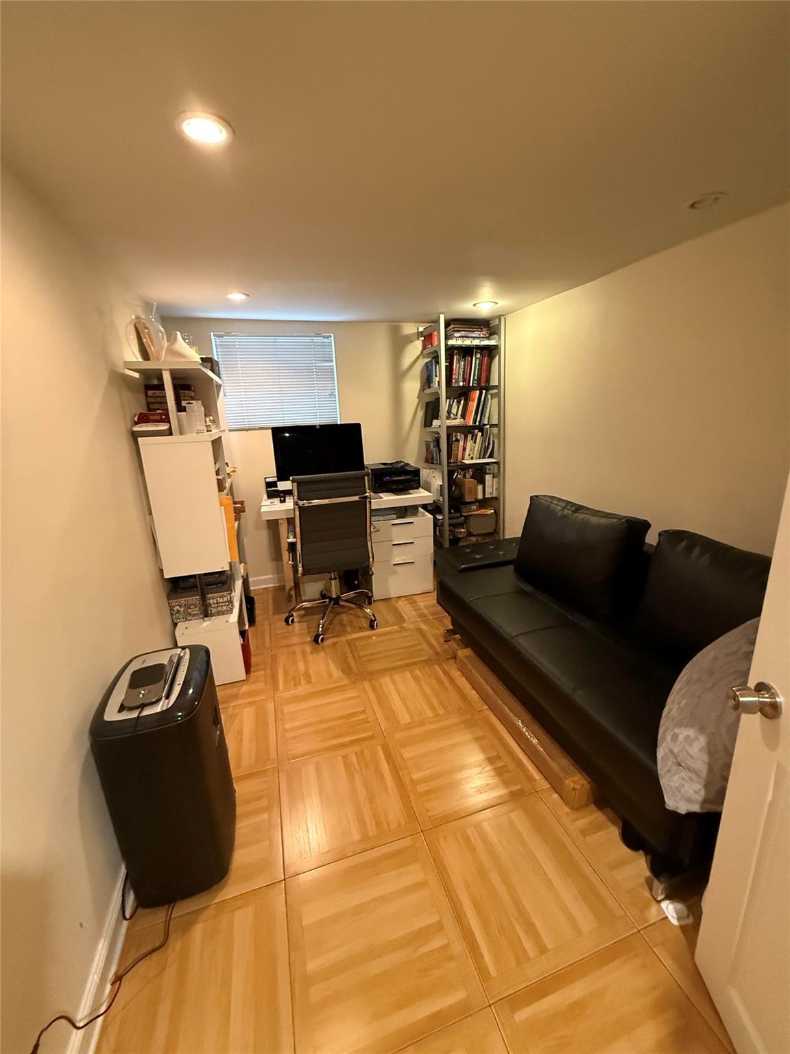 Single Family Penelope  Queens, NY 11379, MLS-858906-37