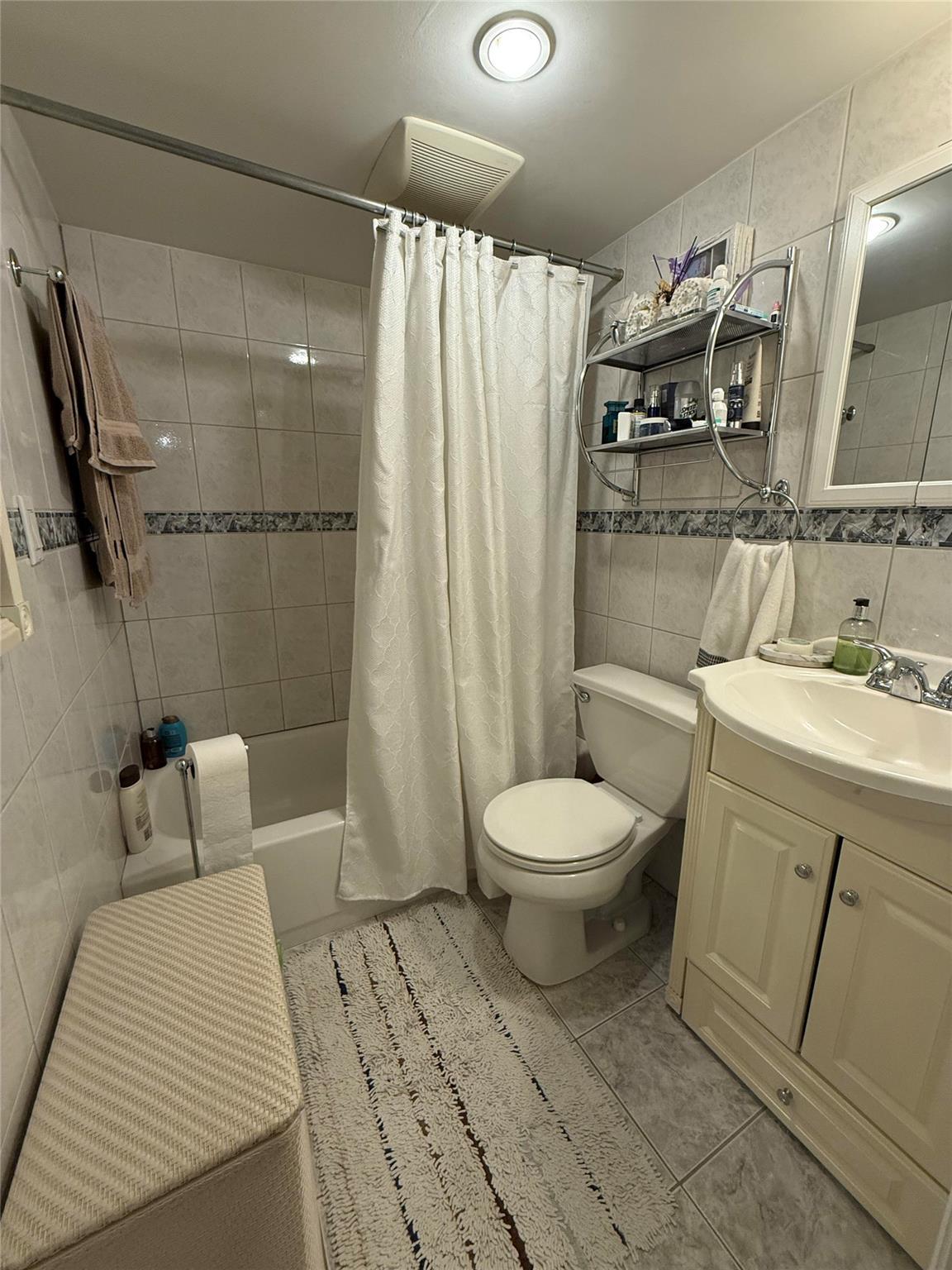 Single Family Penelope  Queens, NY 11379, MLS-858906-41