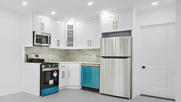 Single Family Richardson  Bronx, NY 10470, MLS-858918-6