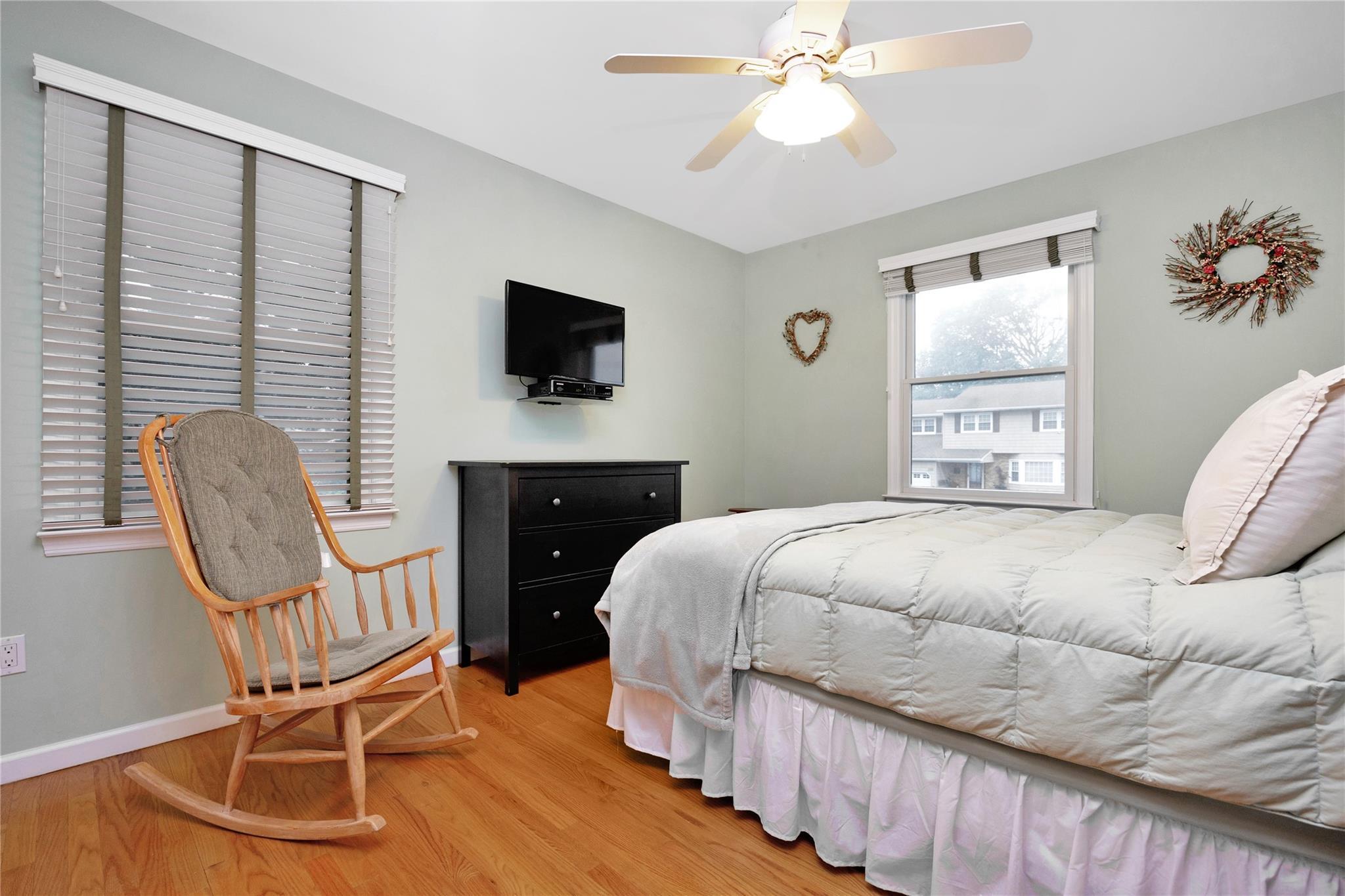 Single Family Stacey  Nassau County, NY 11710, MLS-858919-21