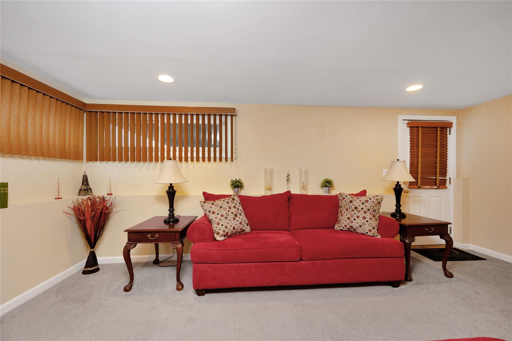 Single Family Stacey  Nassau County, NY 11710, MLS-858919-26