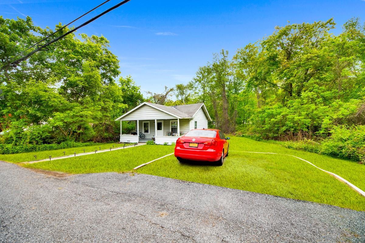 Single Family Brookdale  Westchester County, NY 10598, MLS-858925-2