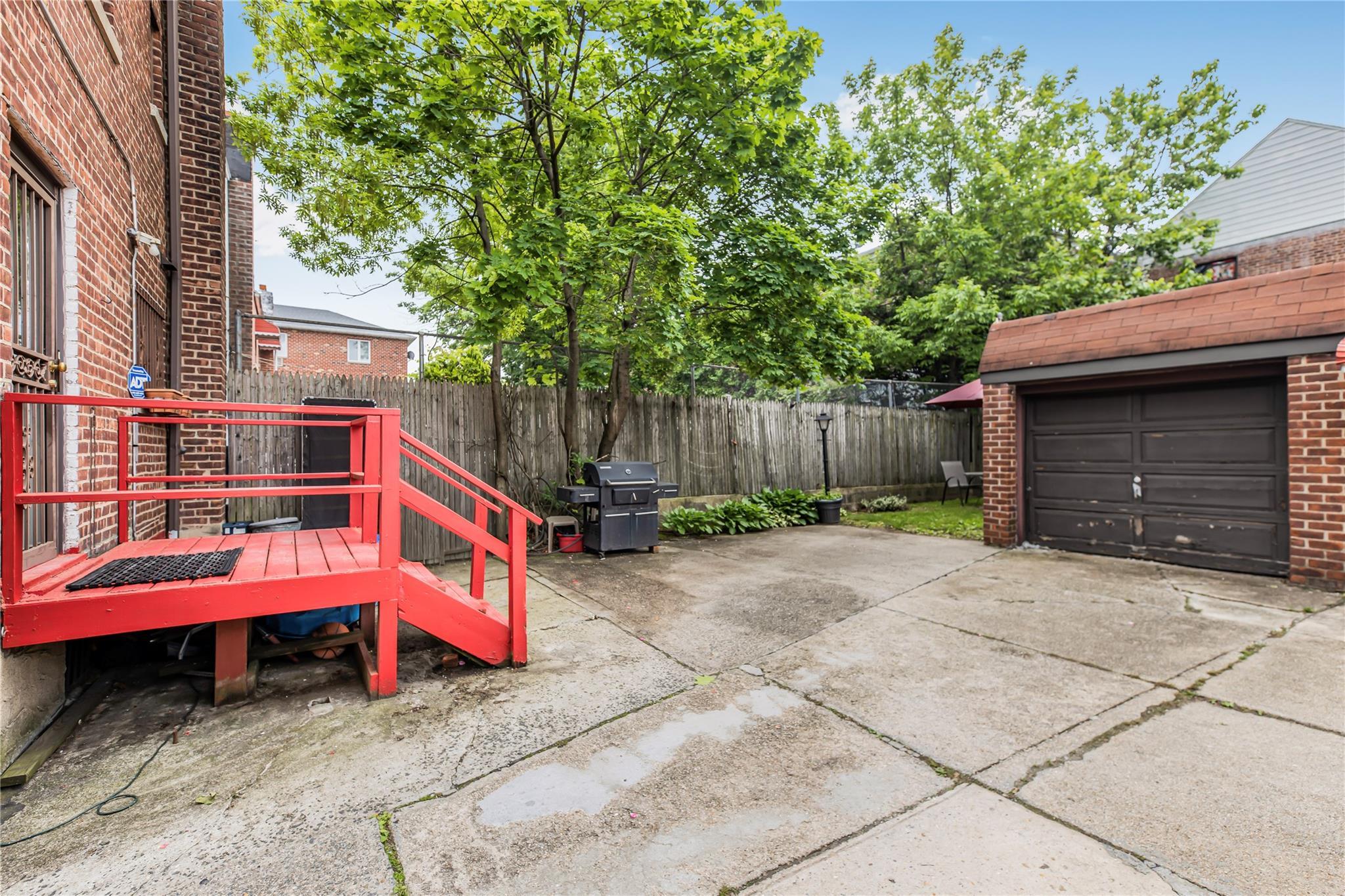 Single Family Tenbroeck  Bronx, NY 10469, MLS-858926-18