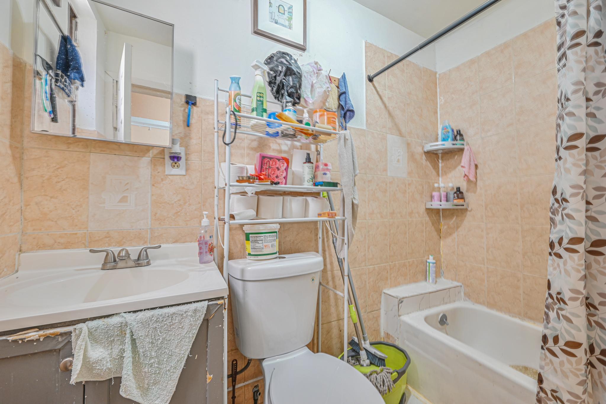 Single Family Bryant  Bronx, NY 10460, MLS-858942-21