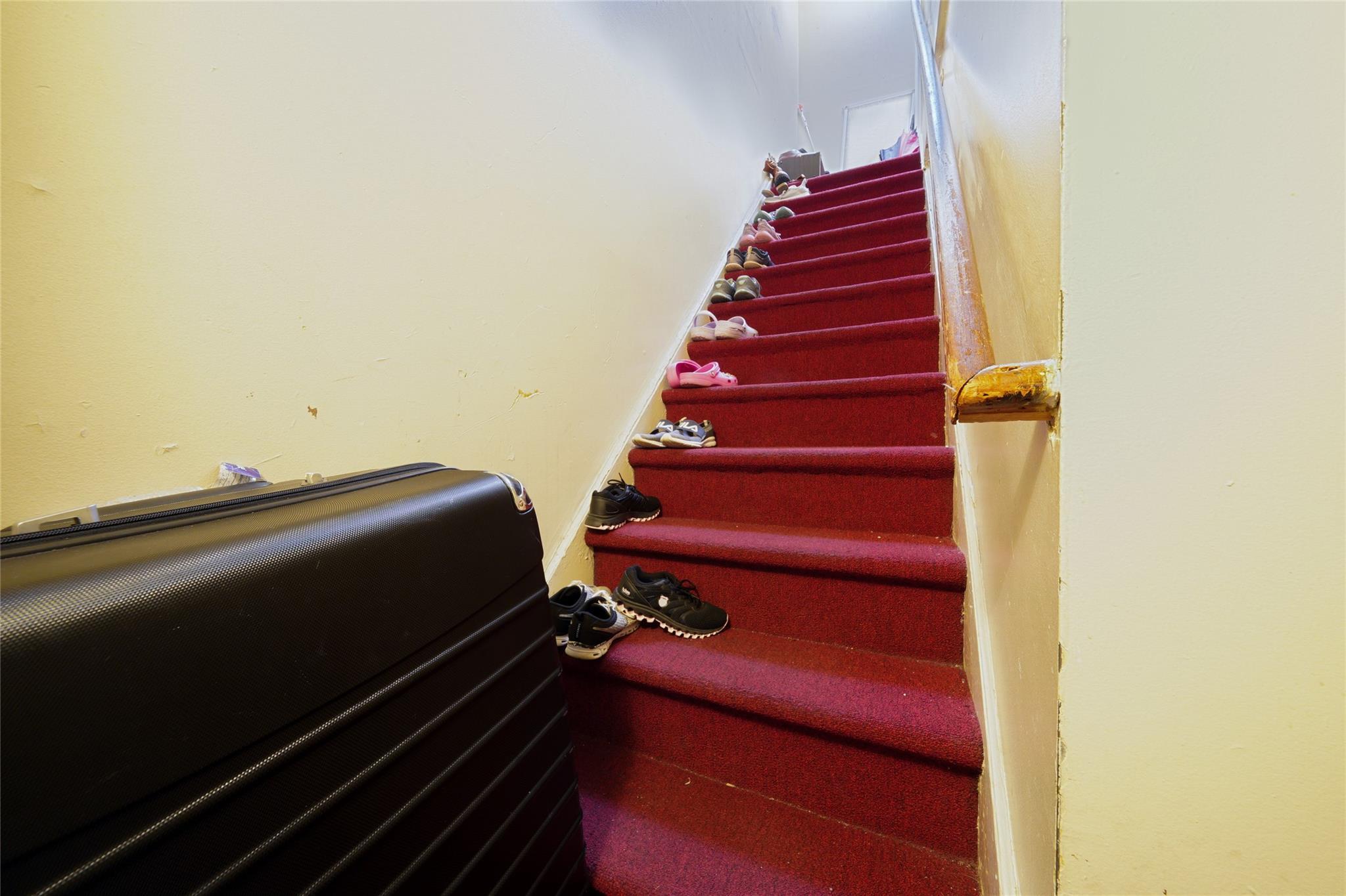 Single Family 231st  Bronx, NY 10466, MLS-858969-12
