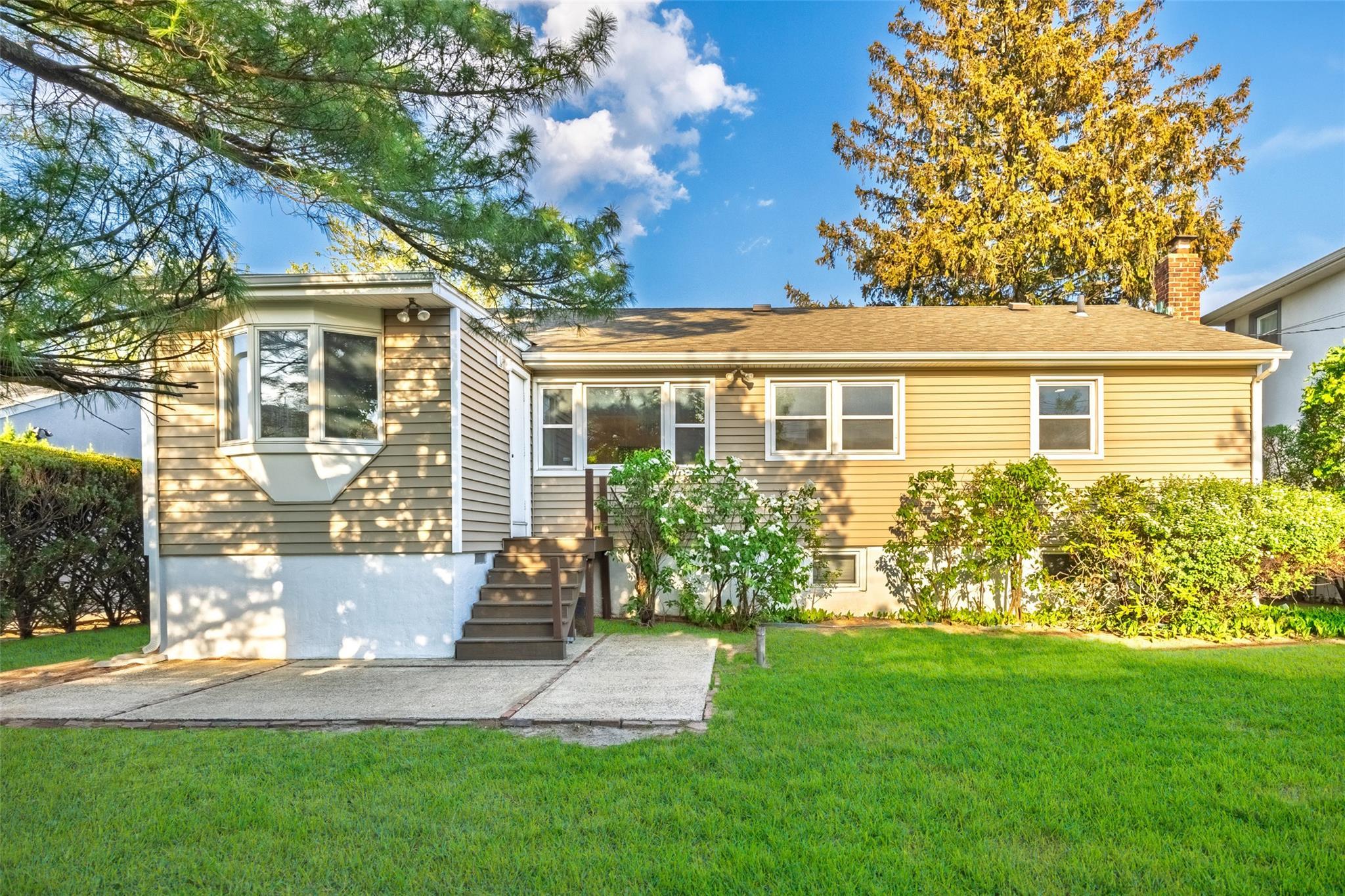 Single Family Forest  Nassau County, NY 11581, MLS-858991-29