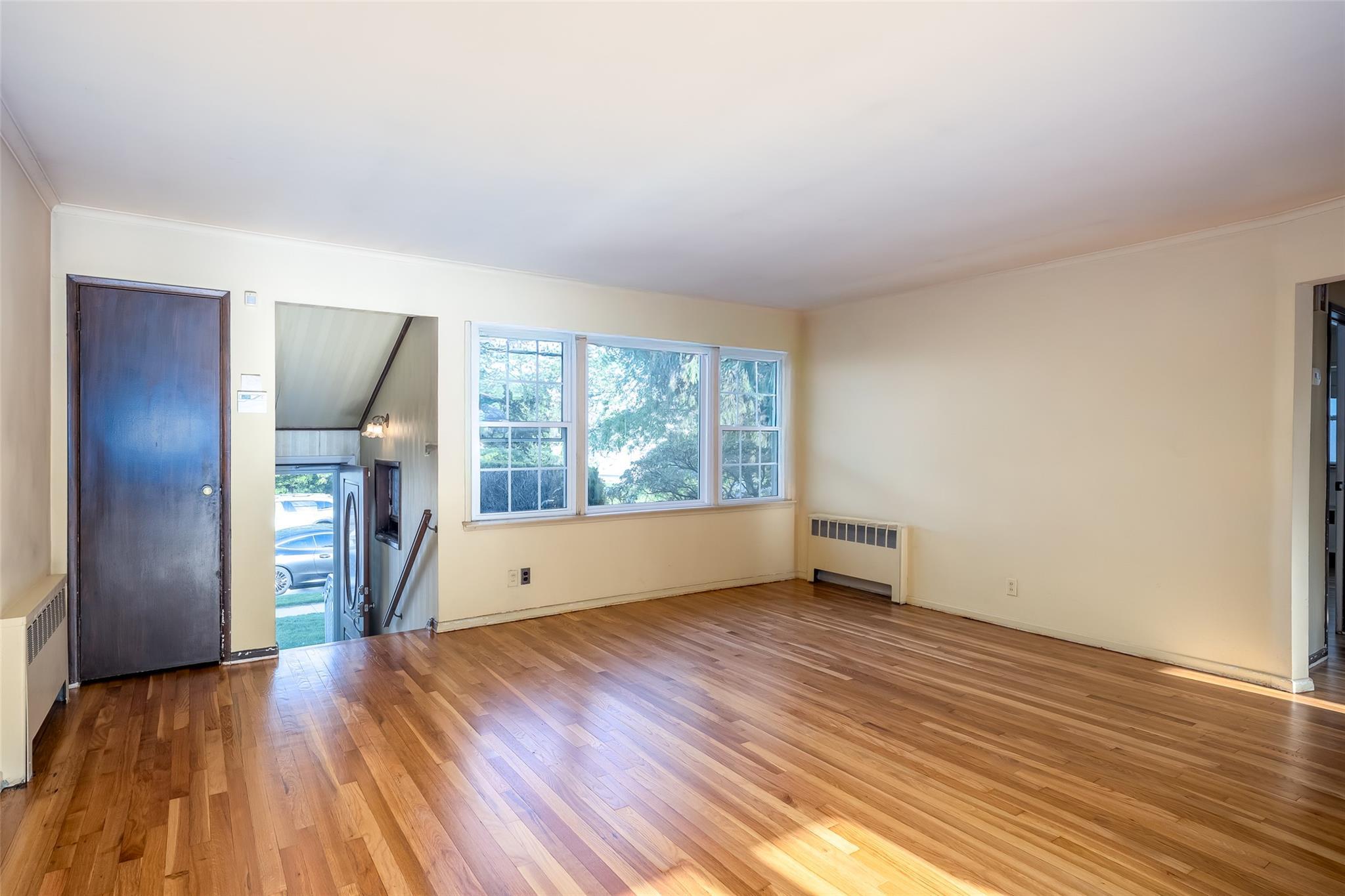 Single Family Forest  Nassau County, NY 11581, MLS-858991-9